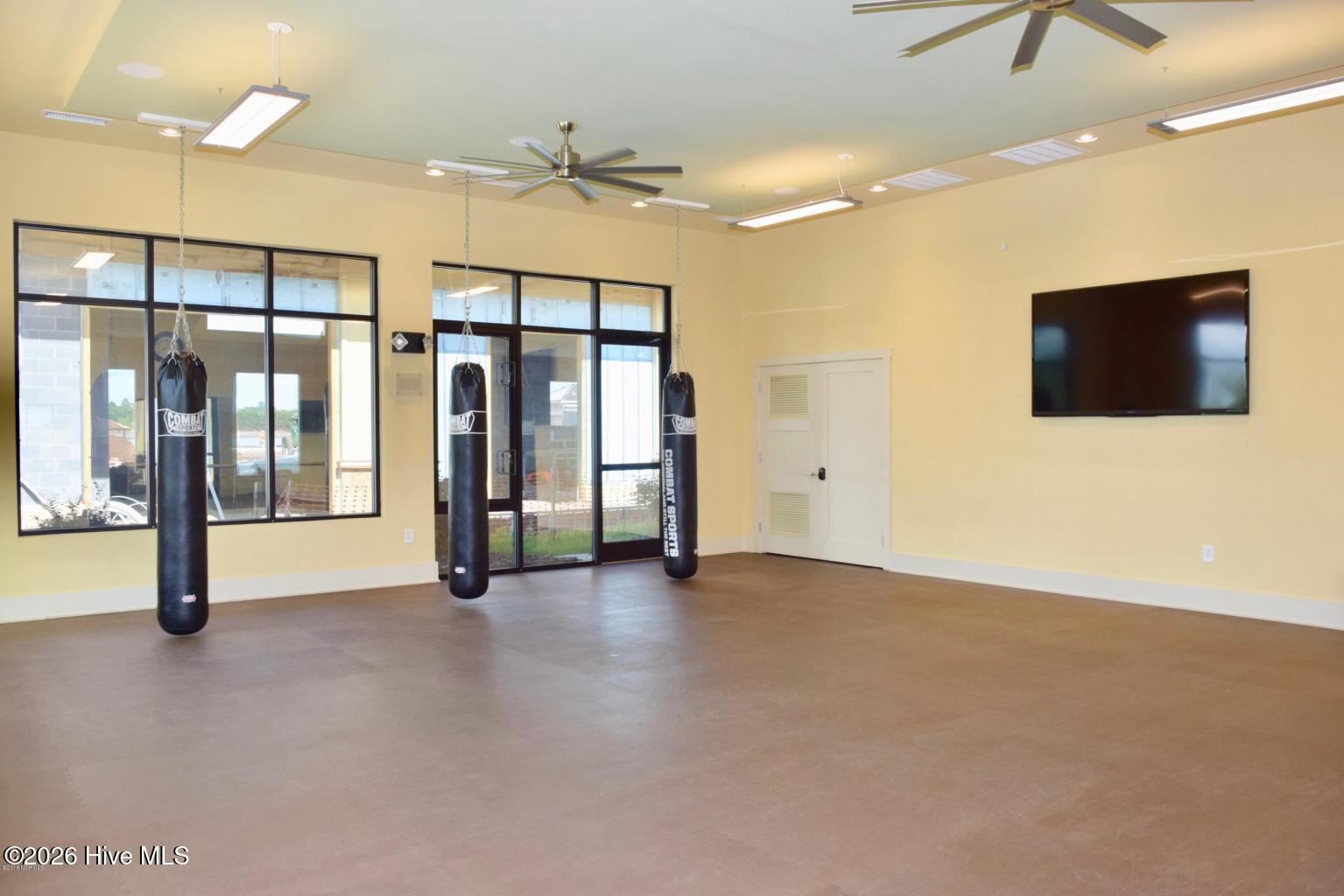8711 Compass Pointe West Wynd NE