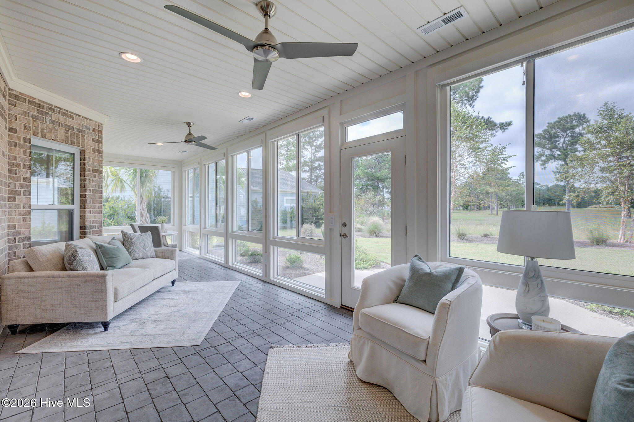 8711 Compass Pointe West Wynd NE