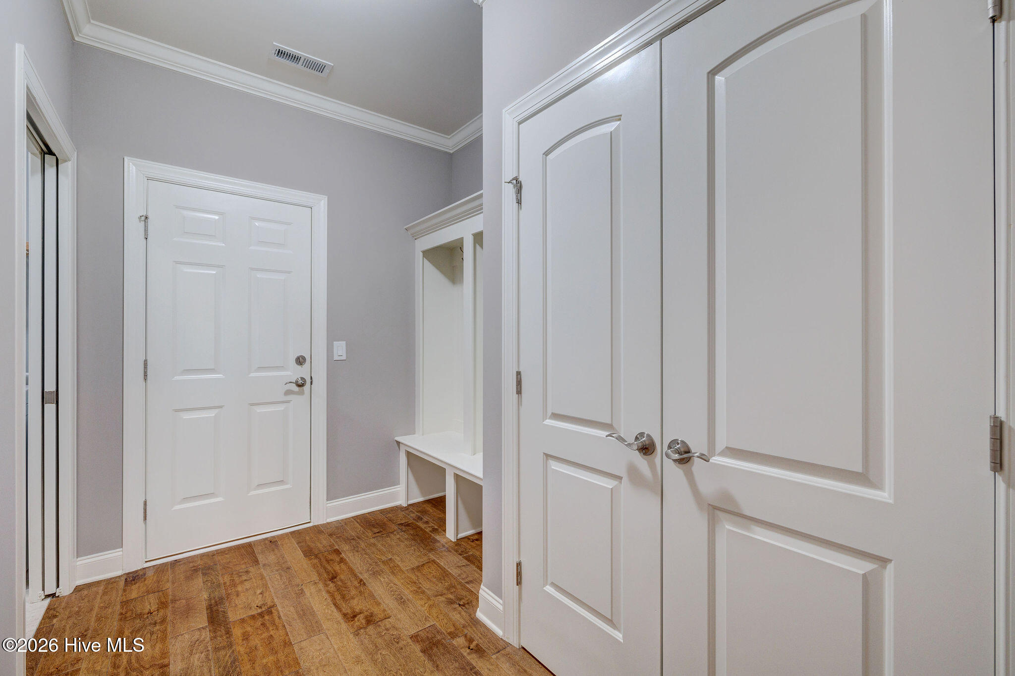 8711 Compass Pointe West Wynd NE