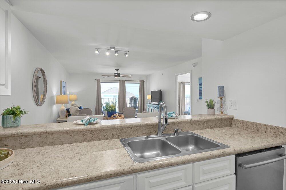 1518 Lake Park Boulevard S 3d
