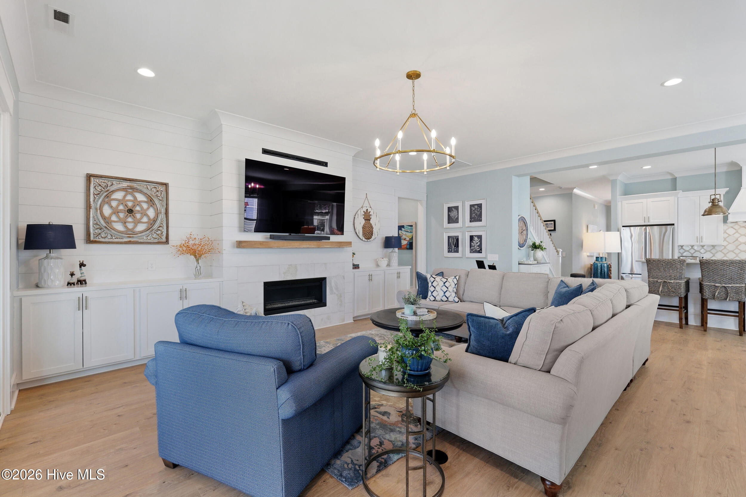 637 Bedminister Lane