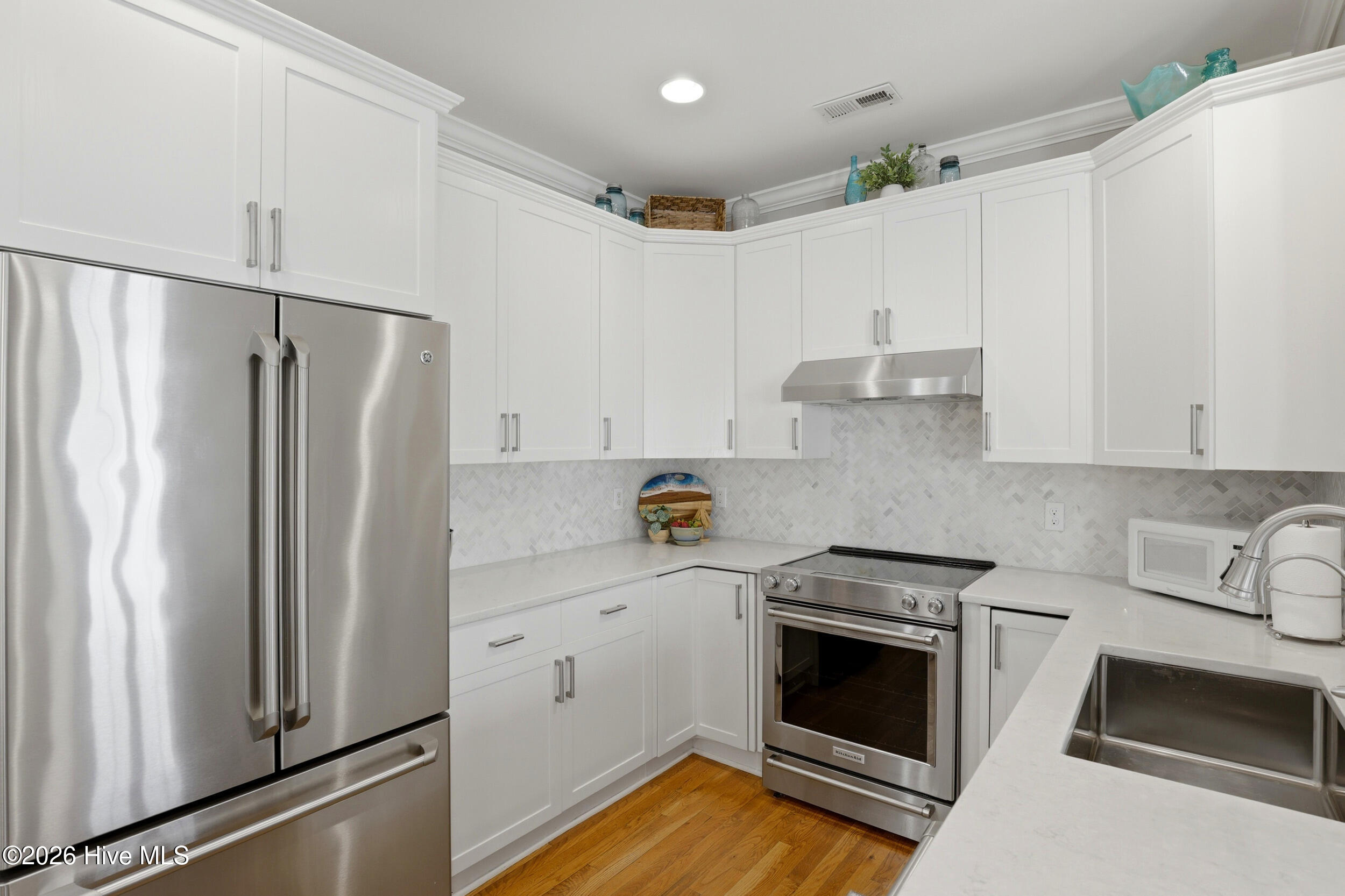 221 Silver Sloop Way