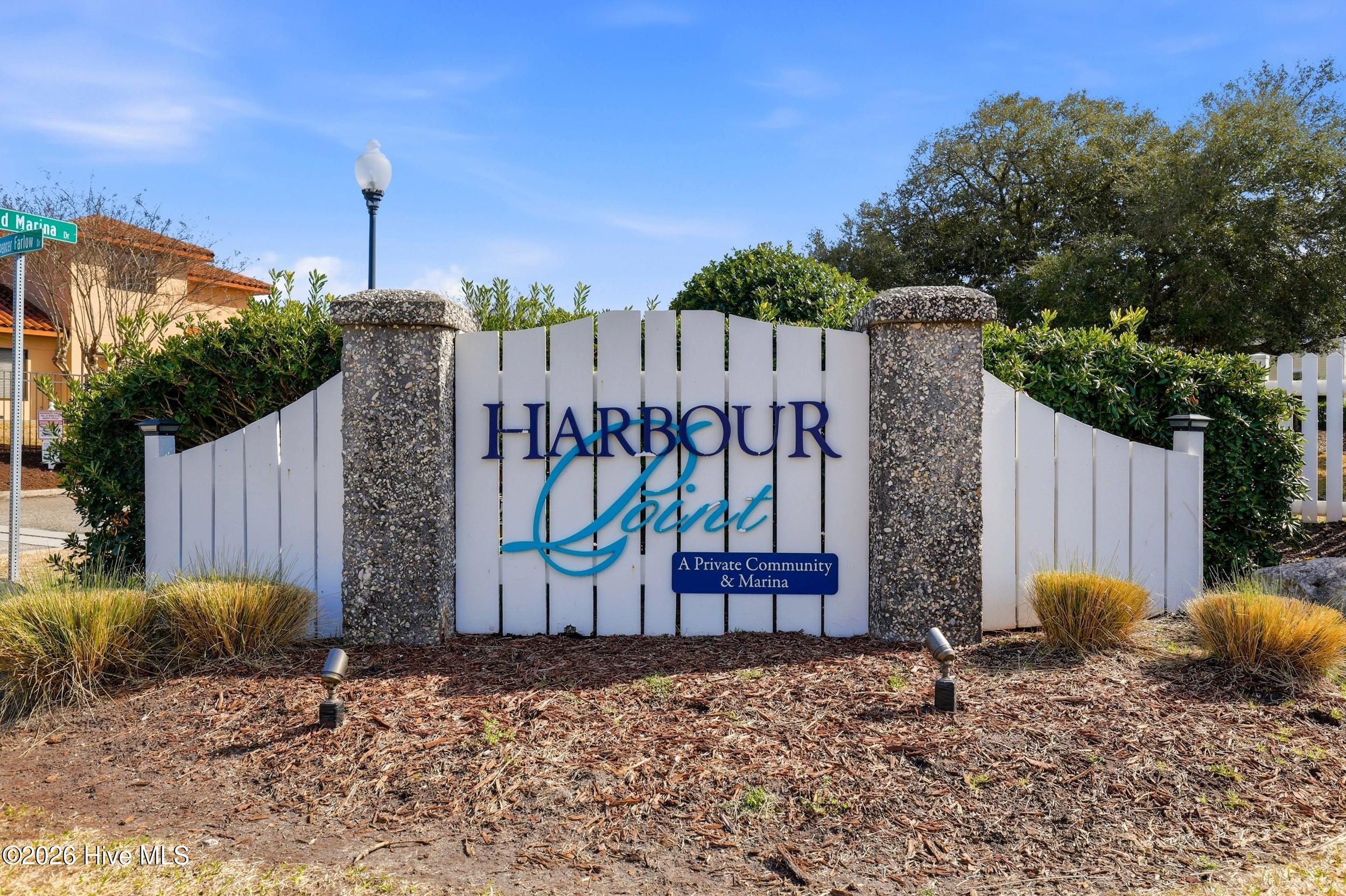 221 Silver Sloop Way