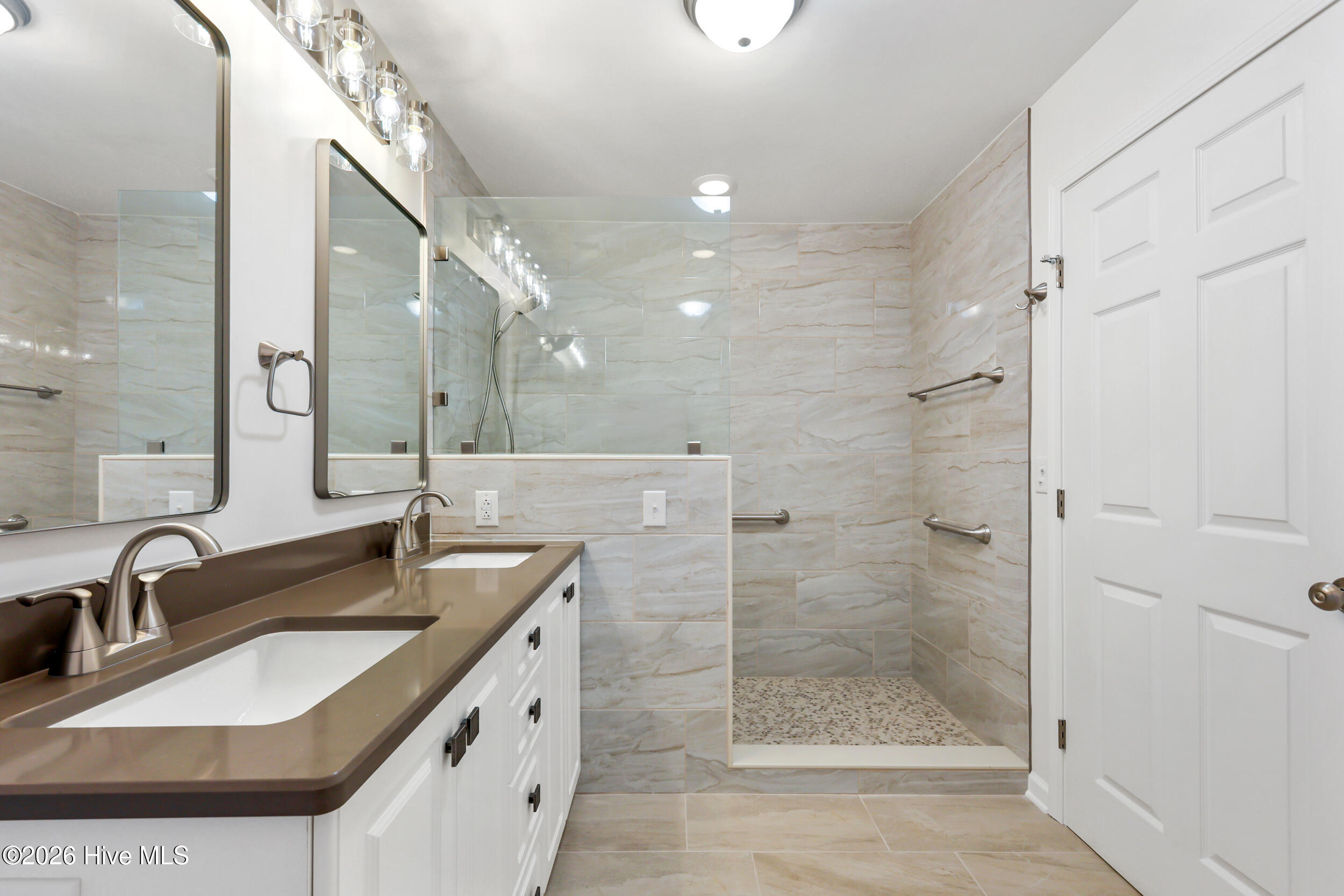 4122 Breezewood Drive 102