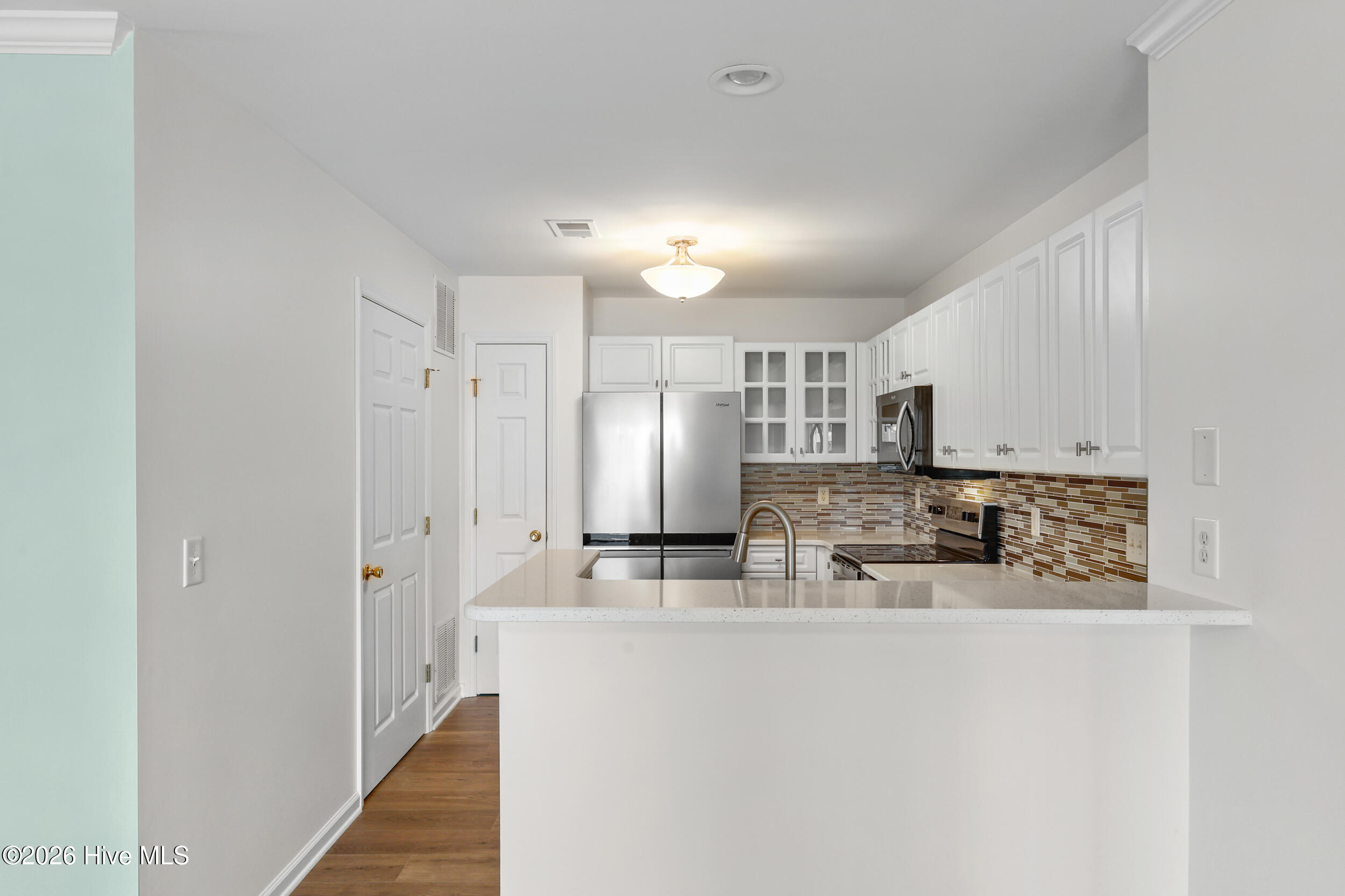 4122 Breezewood Drive 102