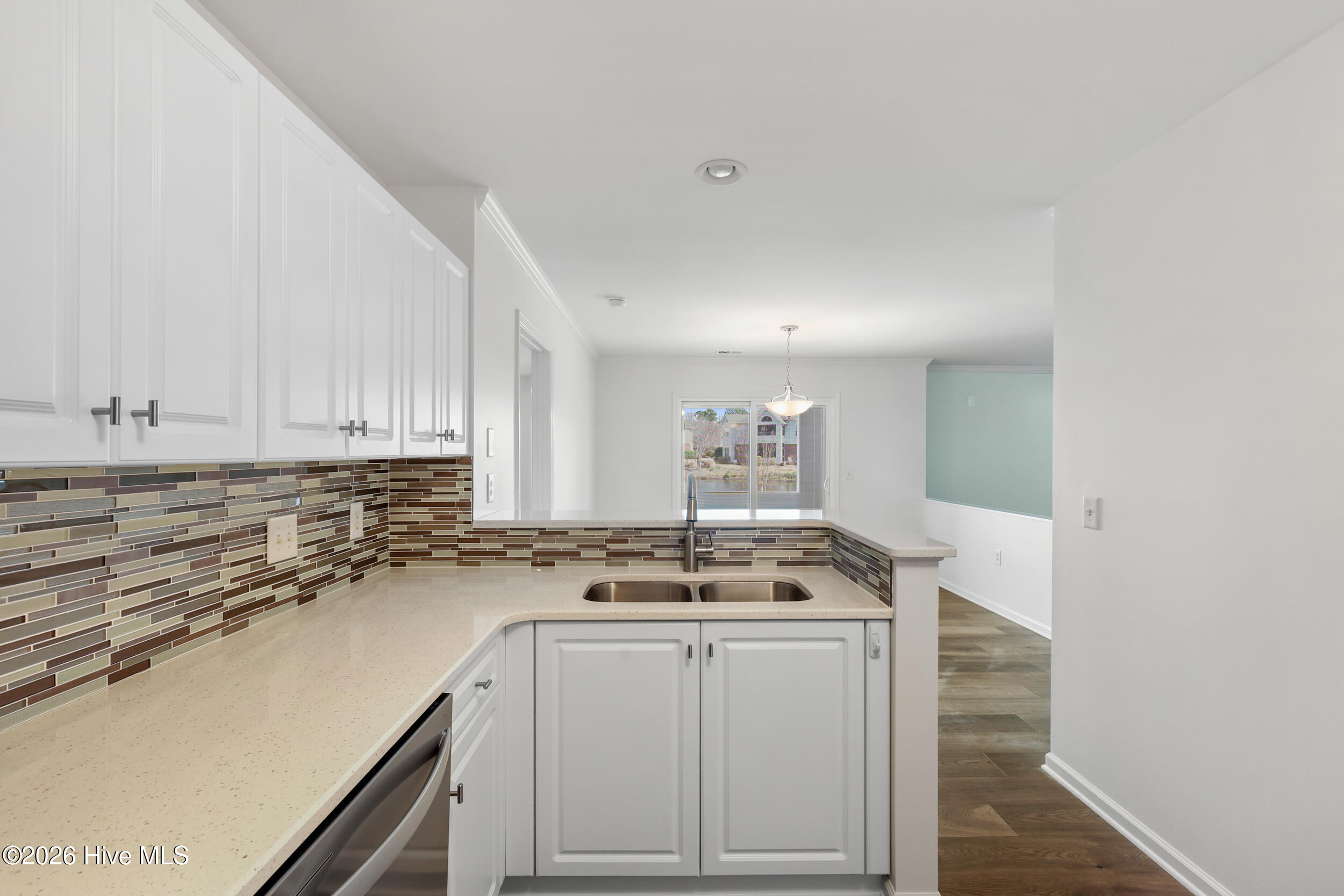 4122 Breezewood Drive 102