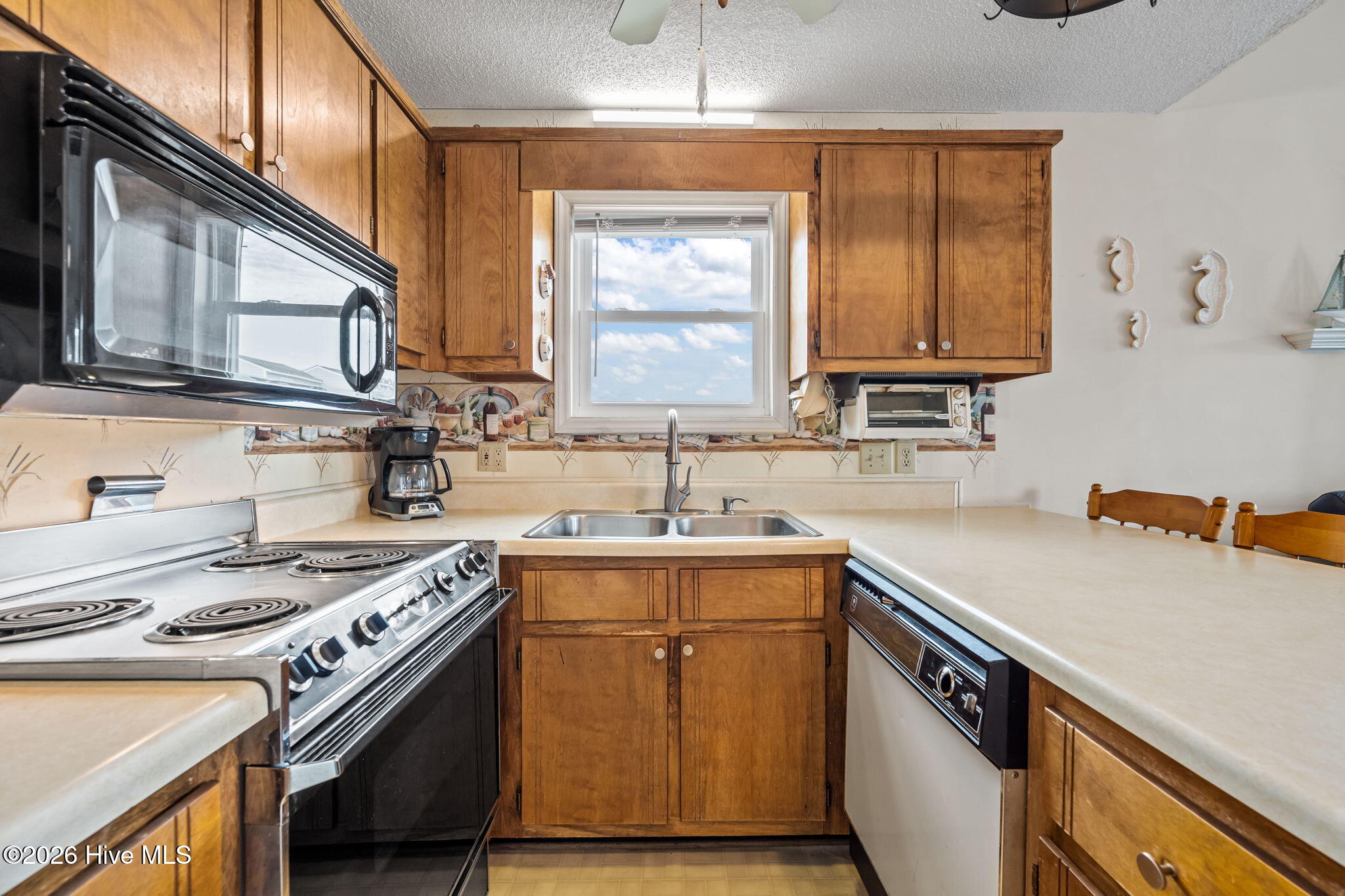 24 Bermuda Landing Place