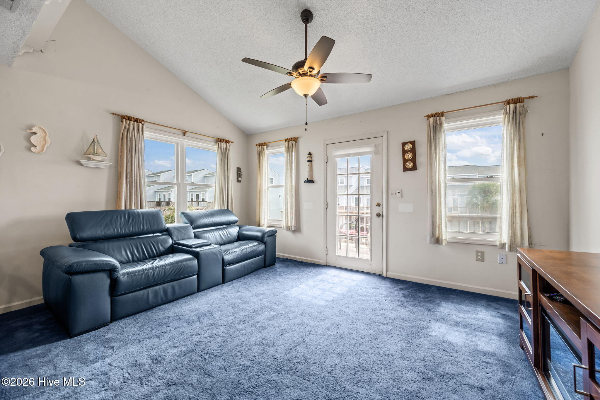 24 Bermuda Landing Place