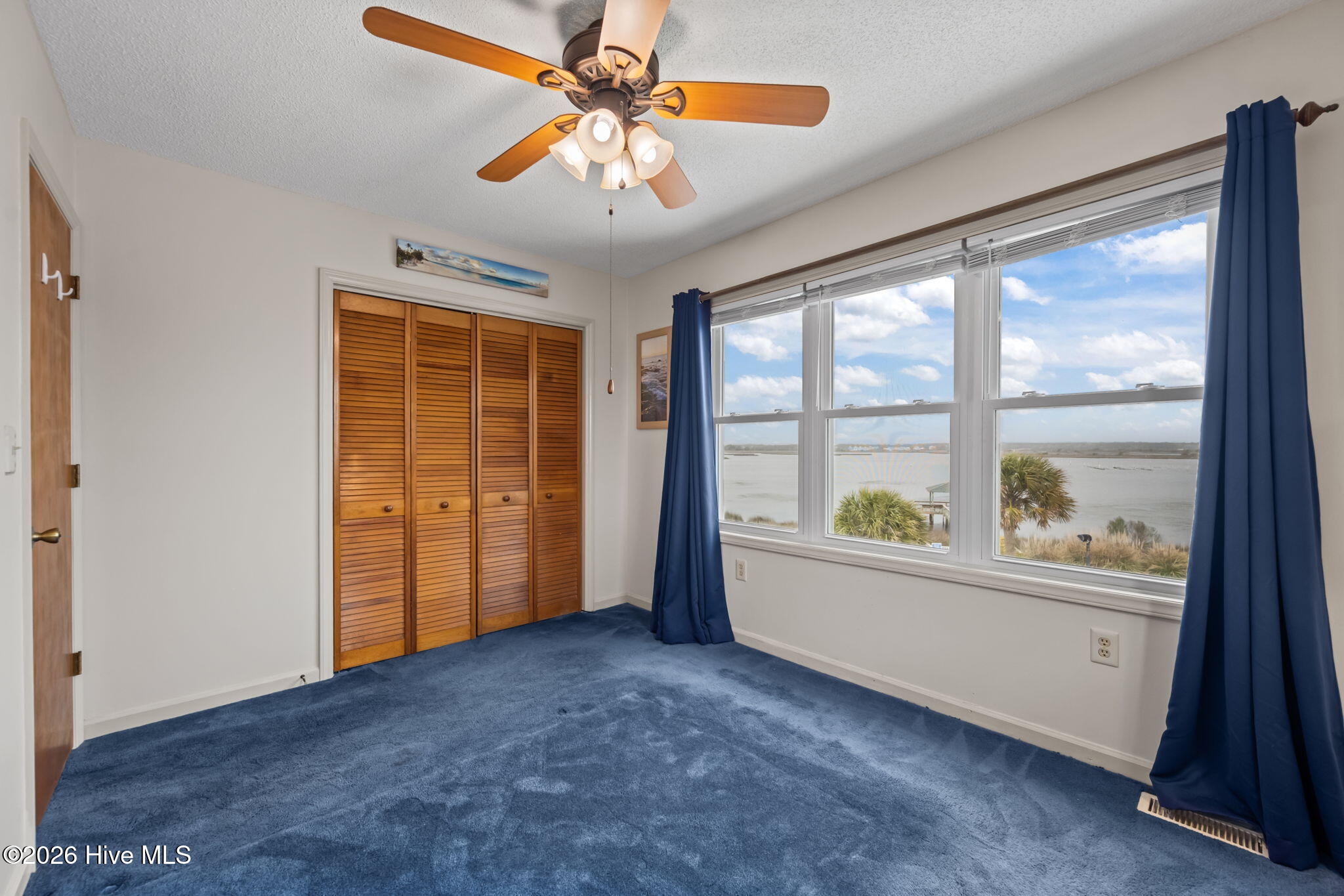 24 Bermuda Landing Place