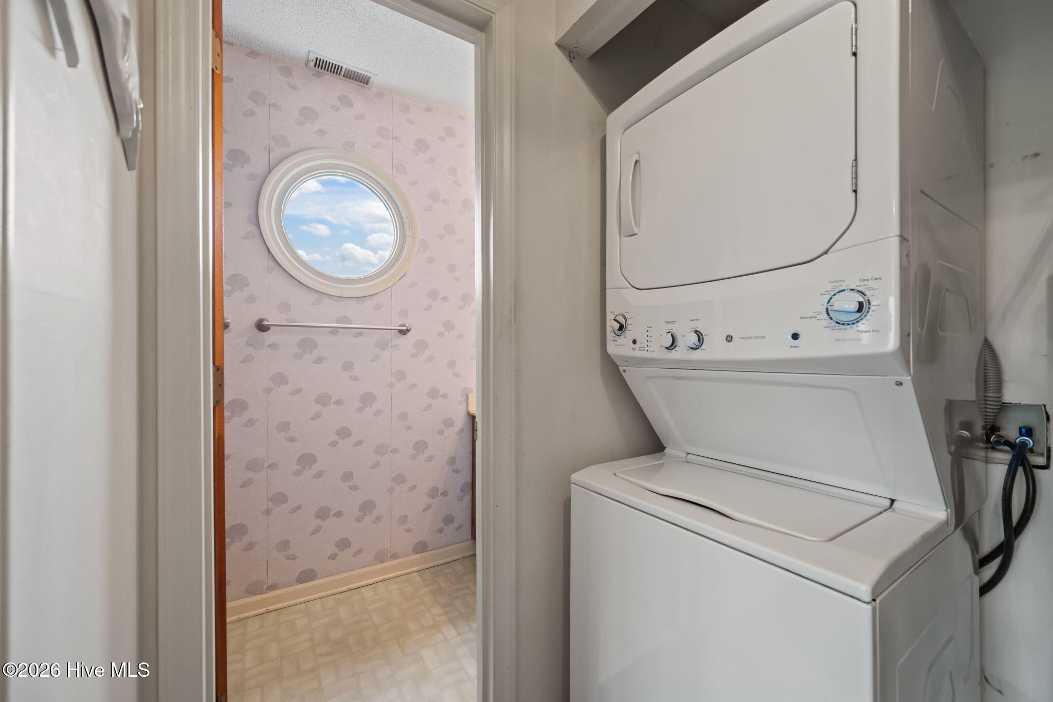 24 Bermuda Landing Place