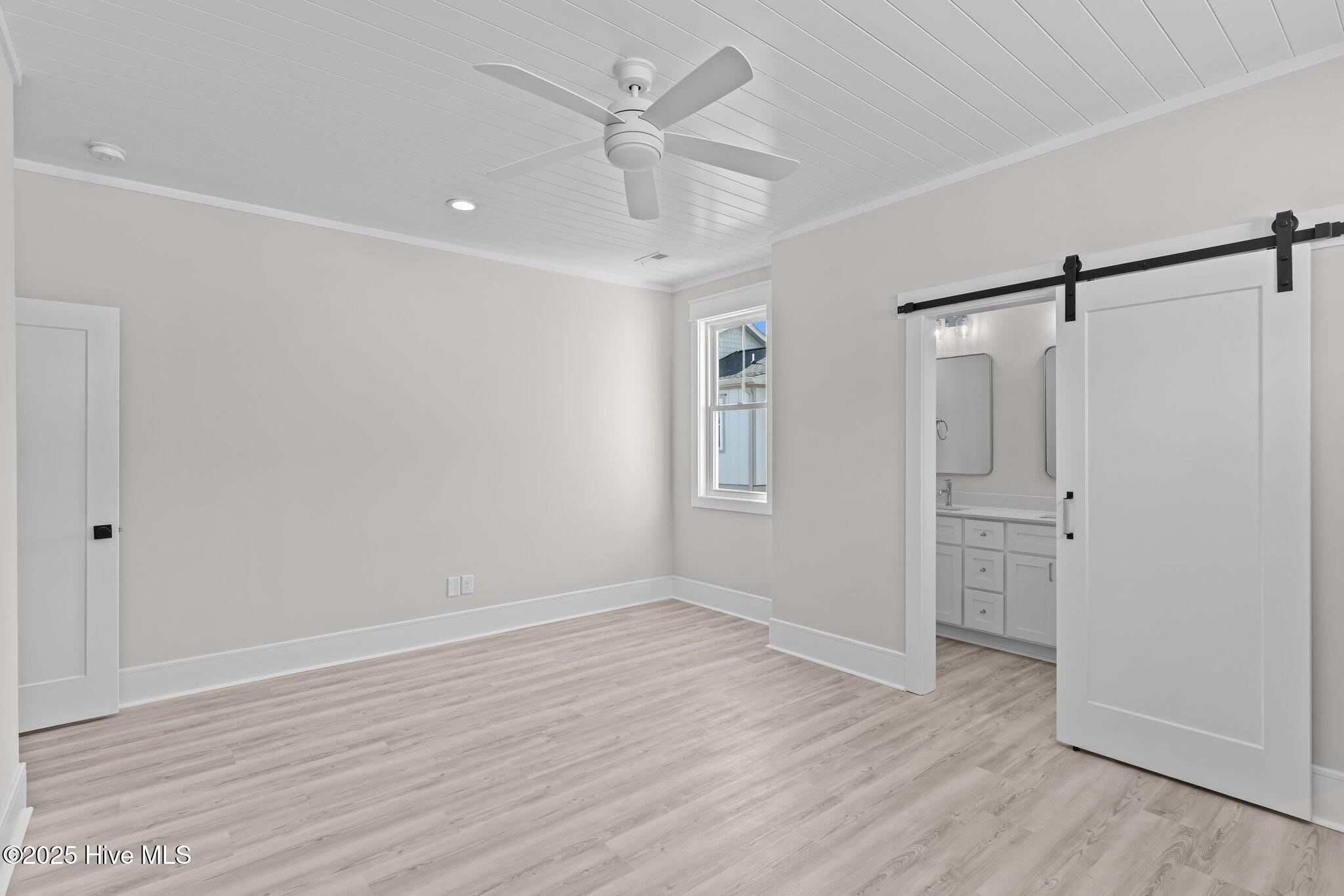 906 Second Street S 1