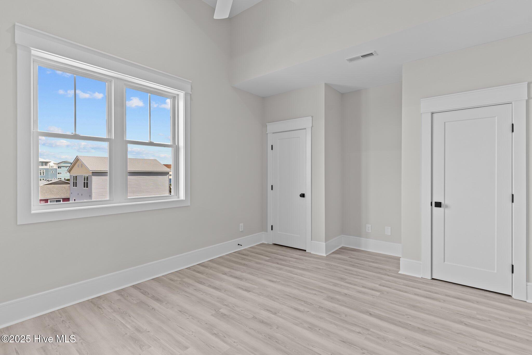 906 Second Street S 1