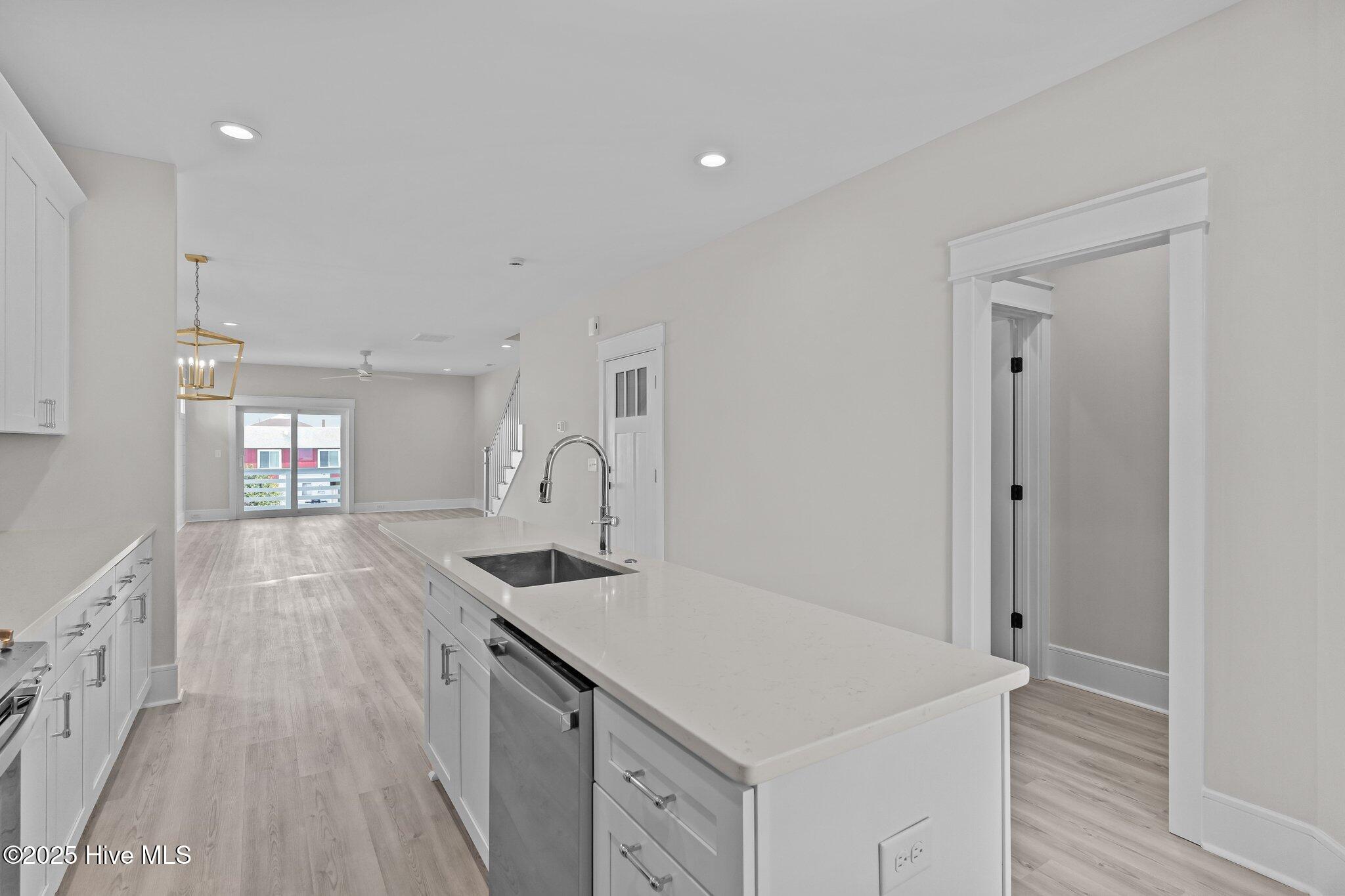 906 Second Street S 1