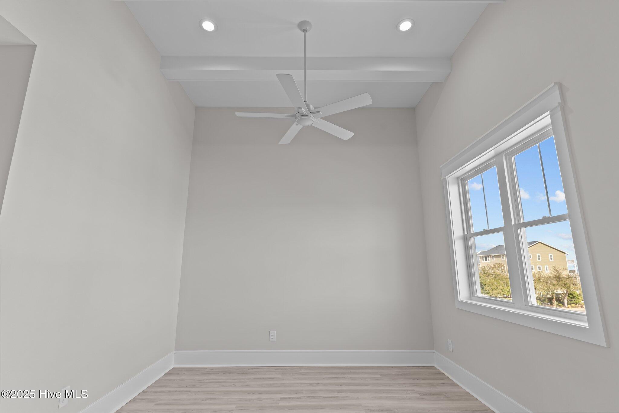 906 Second Street S 1