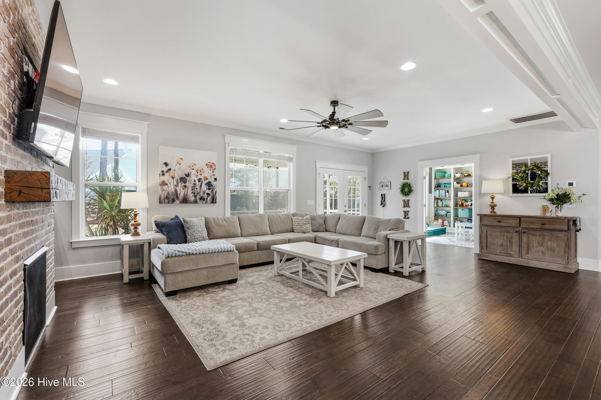 428 Catamaran Drive