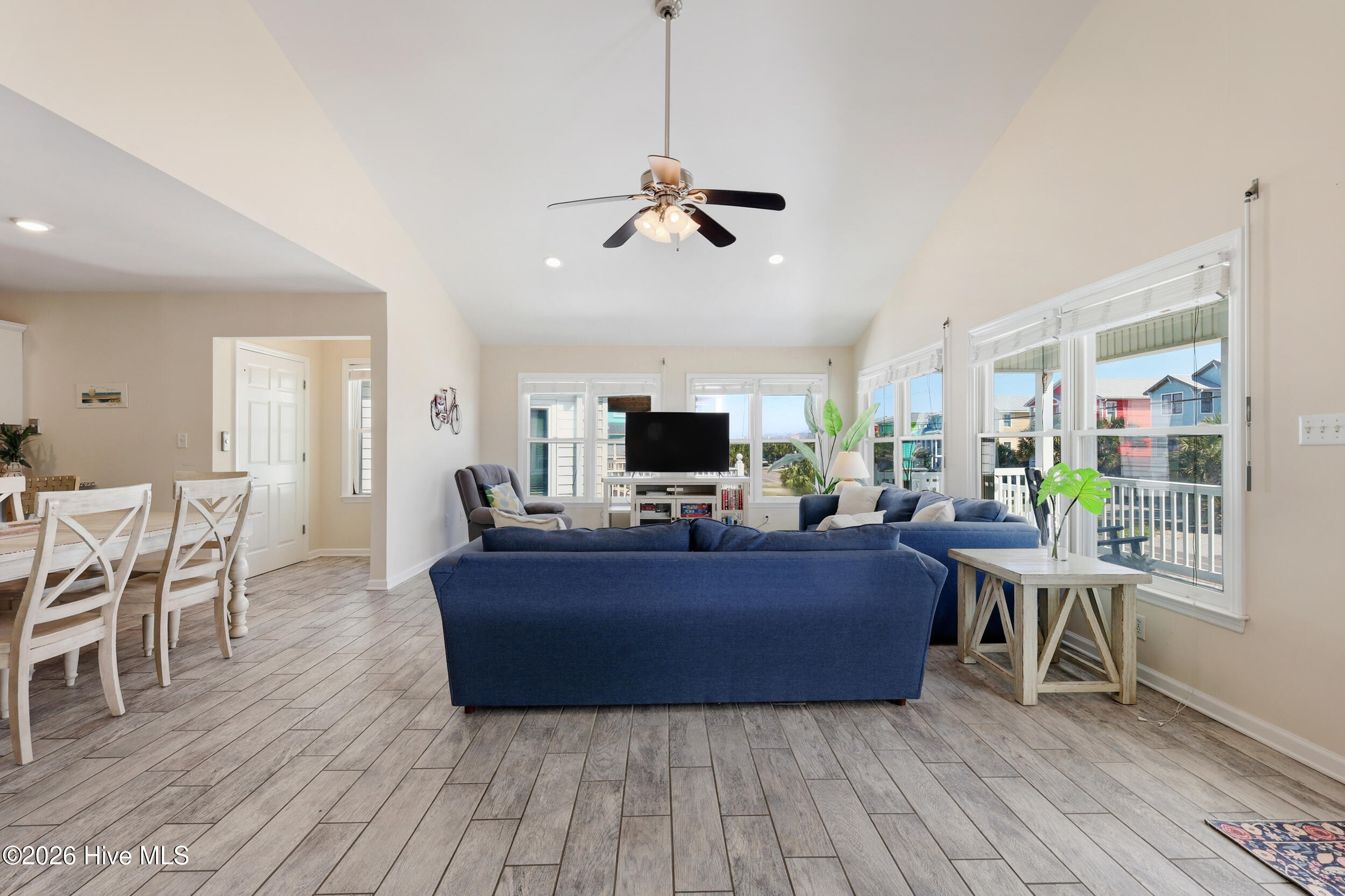 465 Fort Fisher Boulevard N