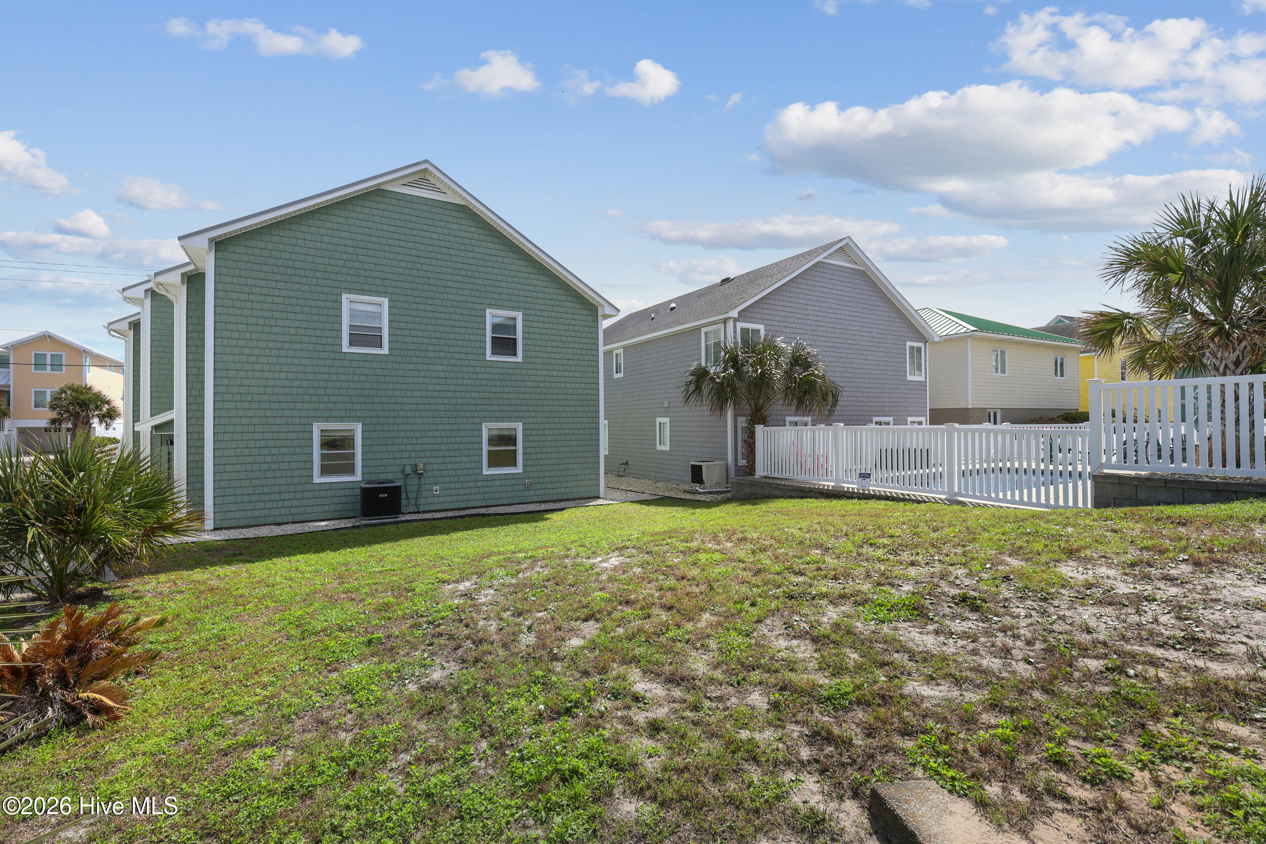 465 Fort Fisher Boulevard N