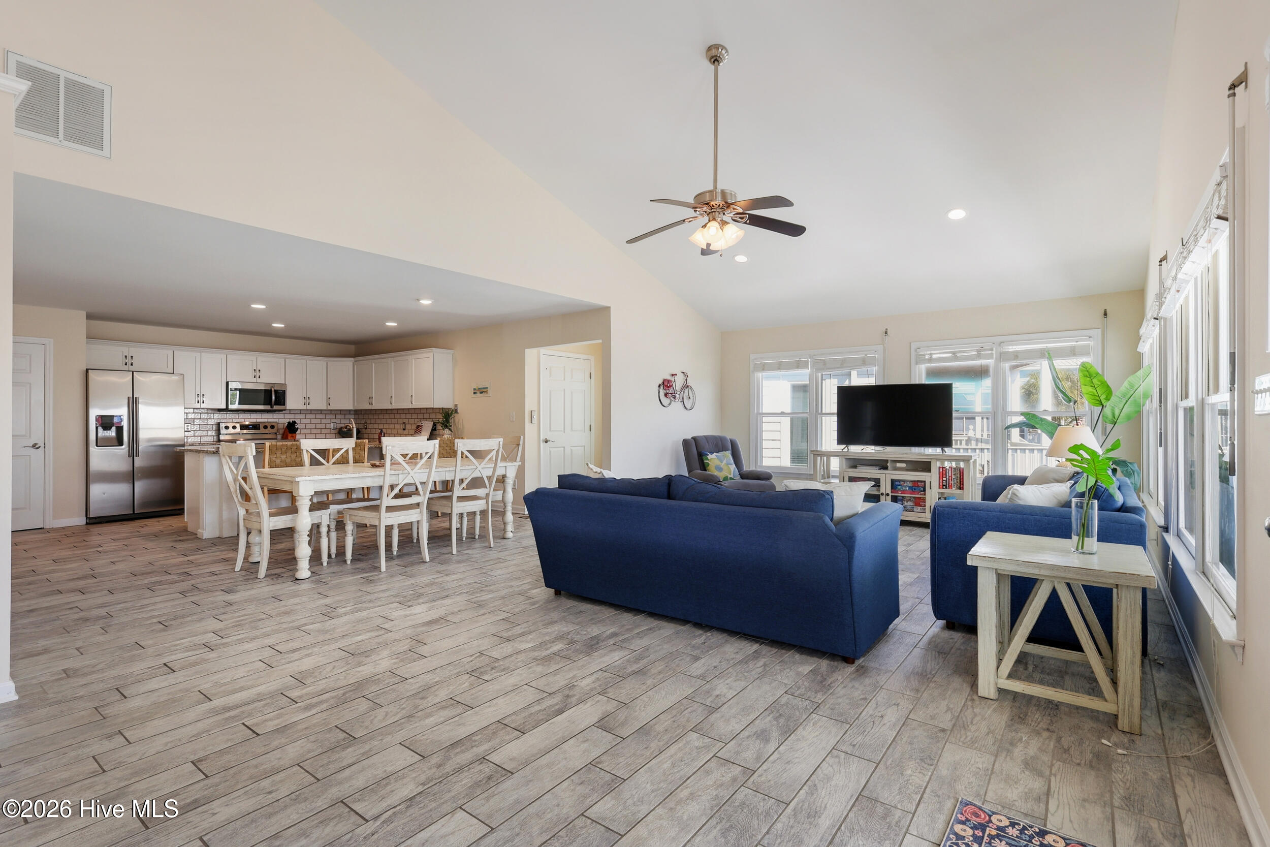 465 Fort Fisher Boulevard N