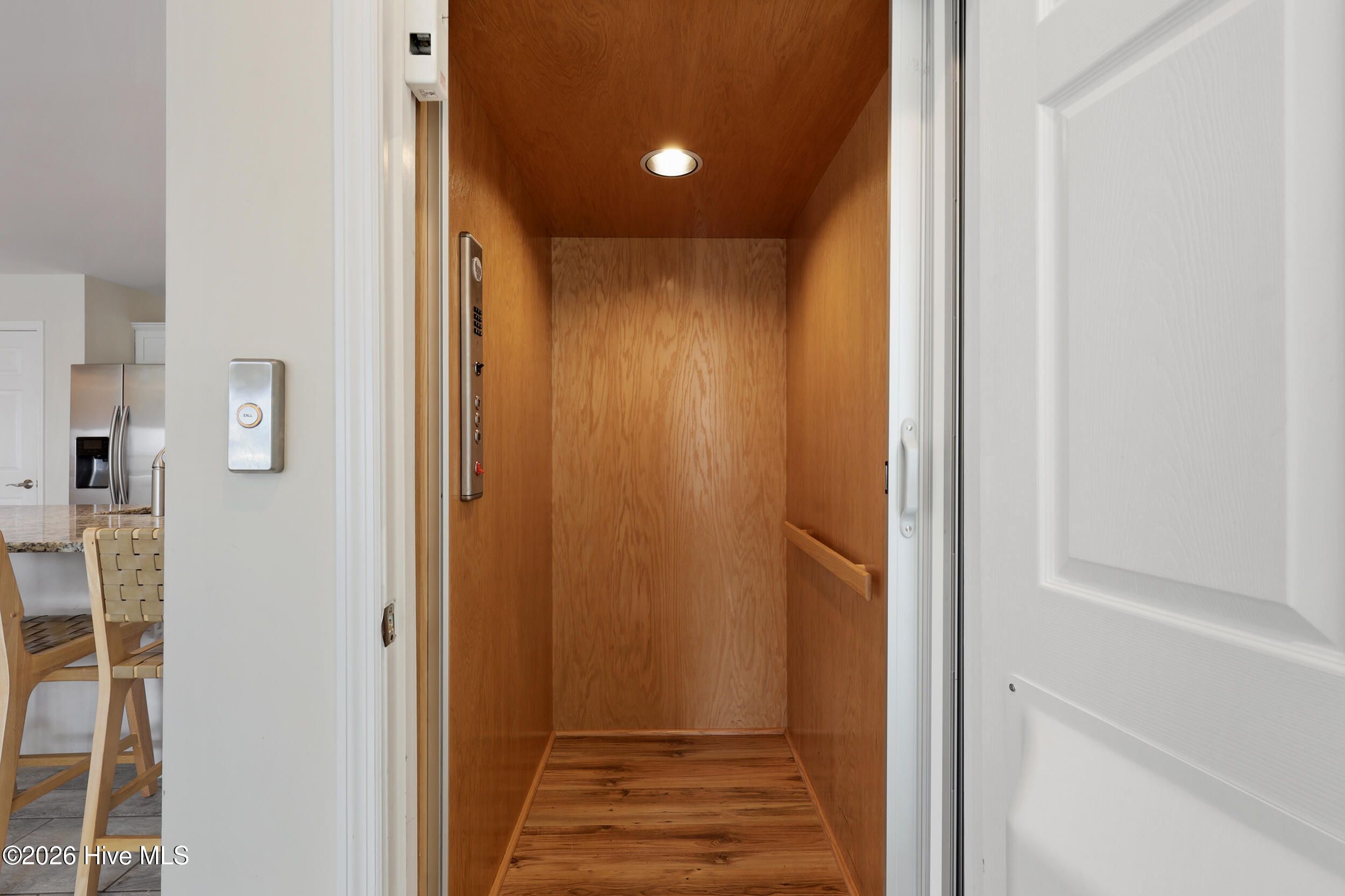 465 Fort Fisher Boulevard N