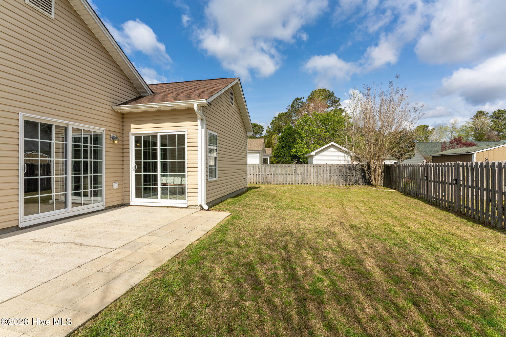 1112 Ashcroft Drive NE