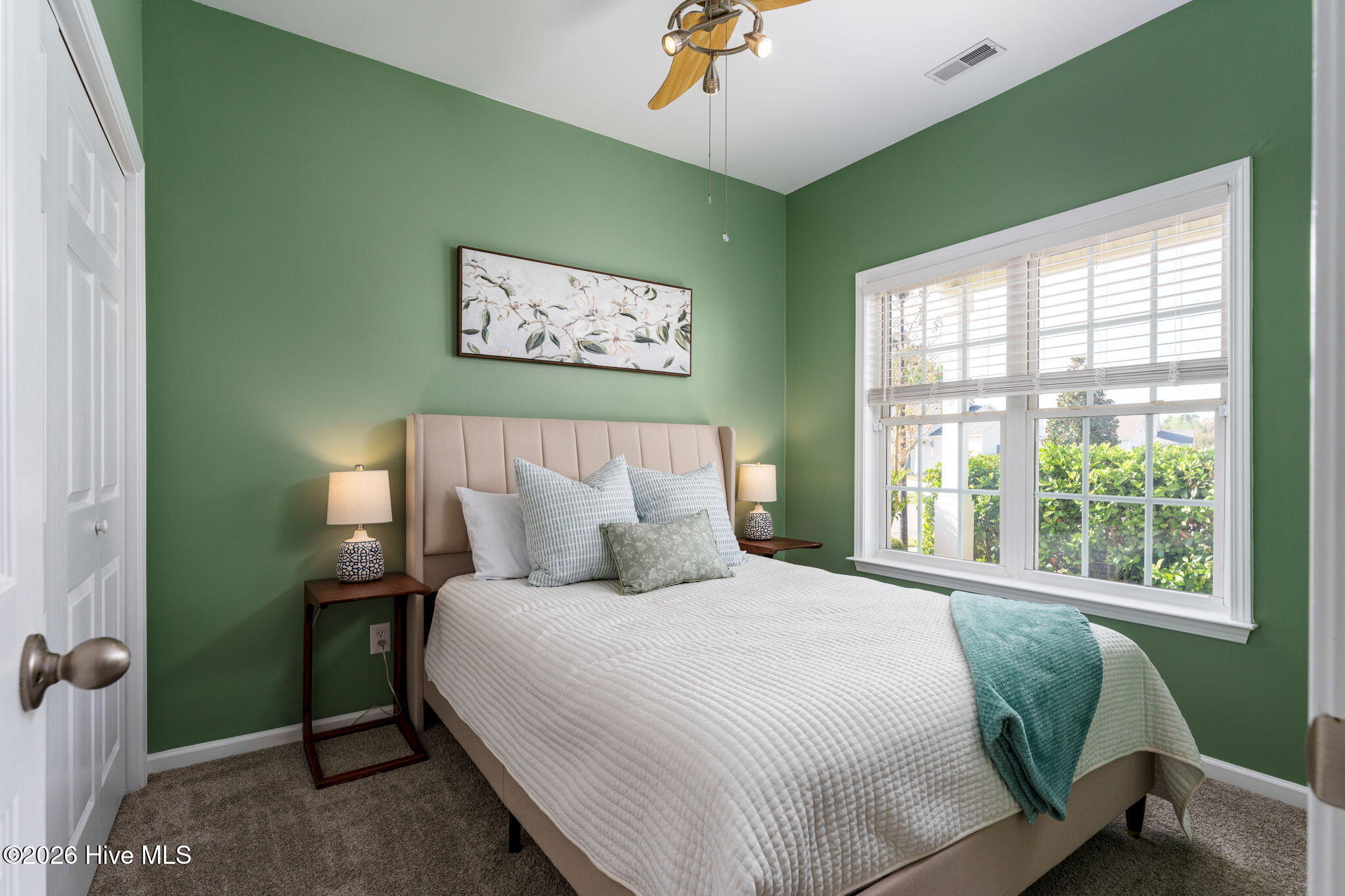 1112 Ashcroft Drive NE