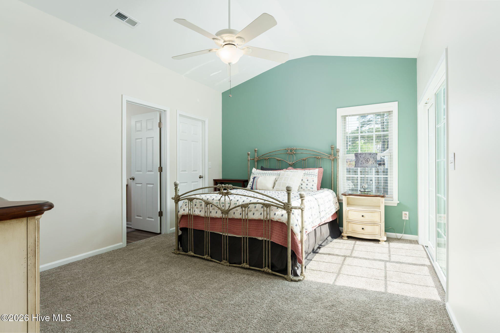 1112 Ashcroft Drive NE