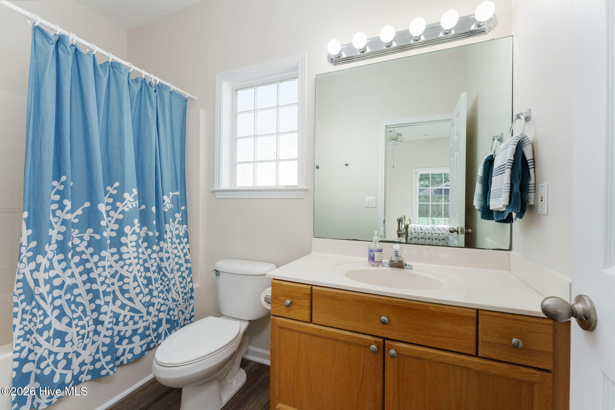 1112 Ashcroft Drive NE