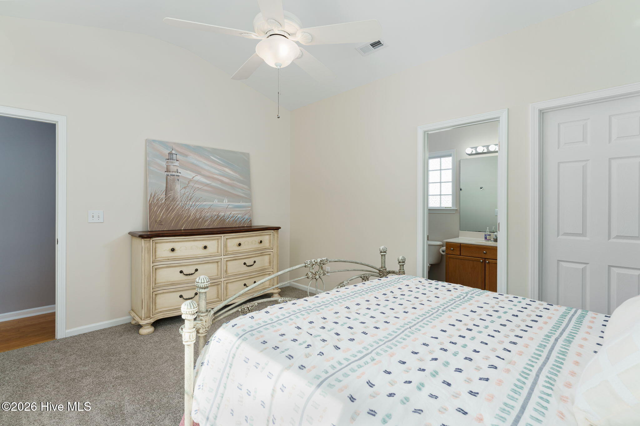 1112 Ashcroft Drive NE