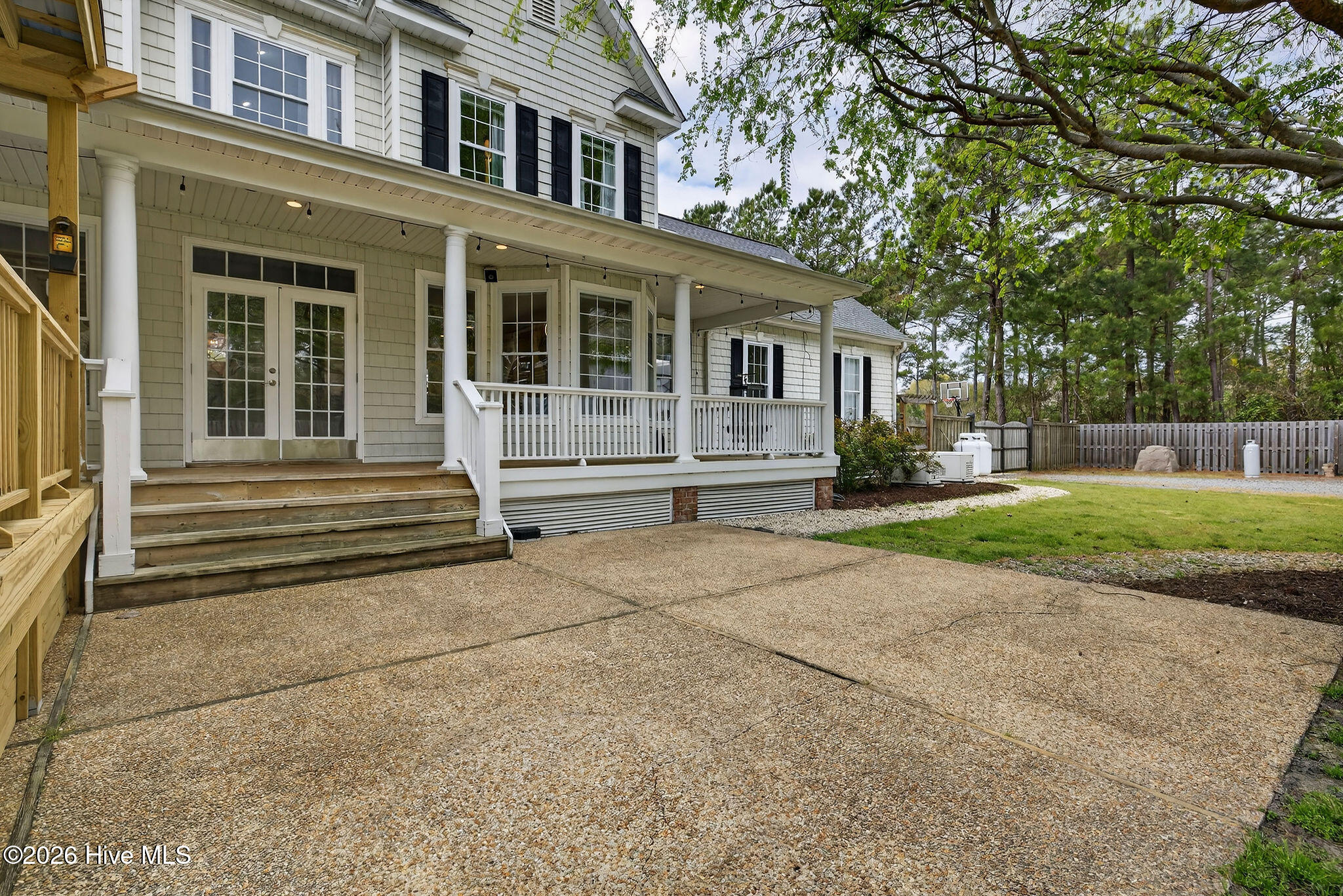 113 Deerfield Drive