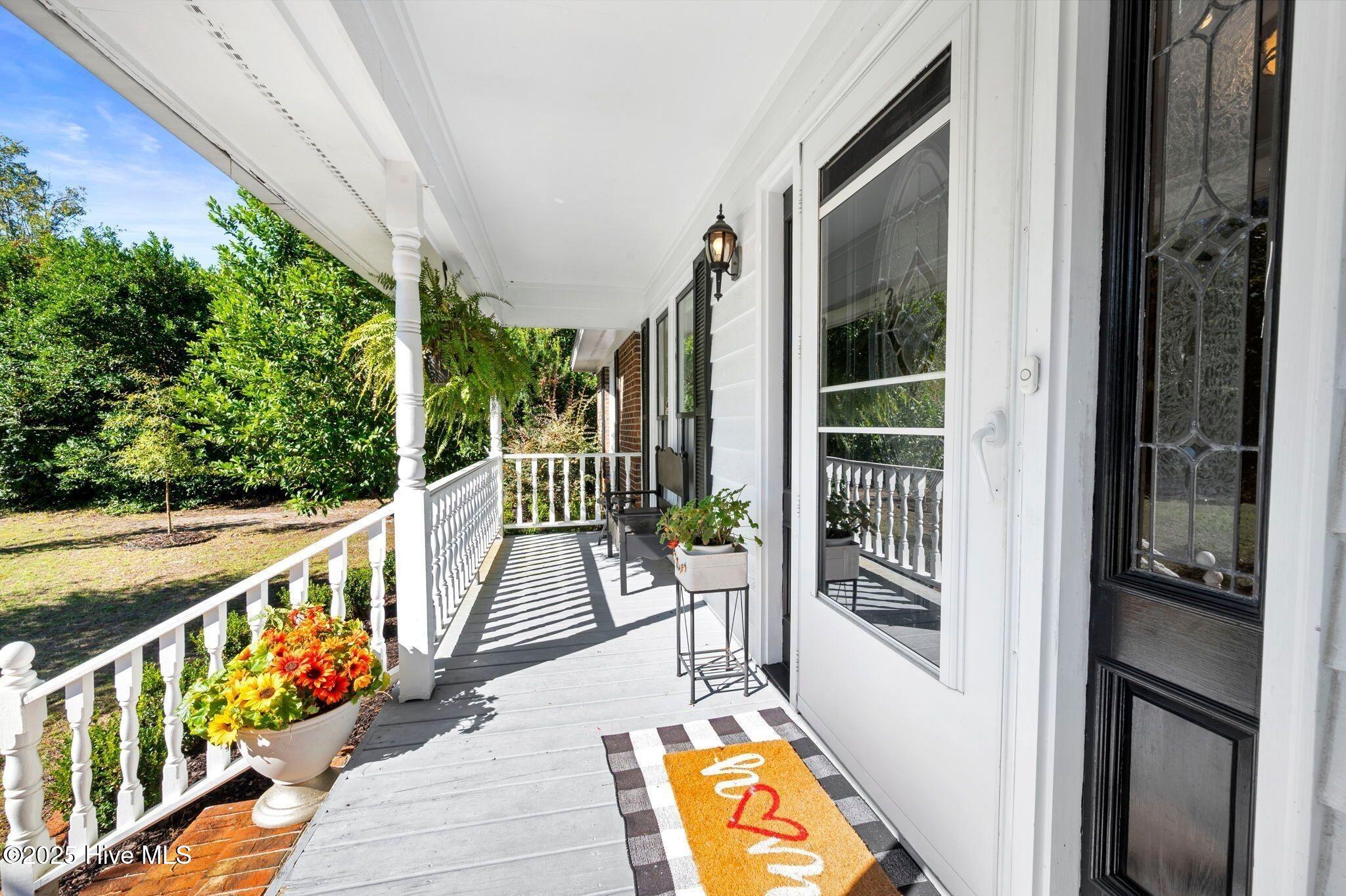 305 Pioneer Court