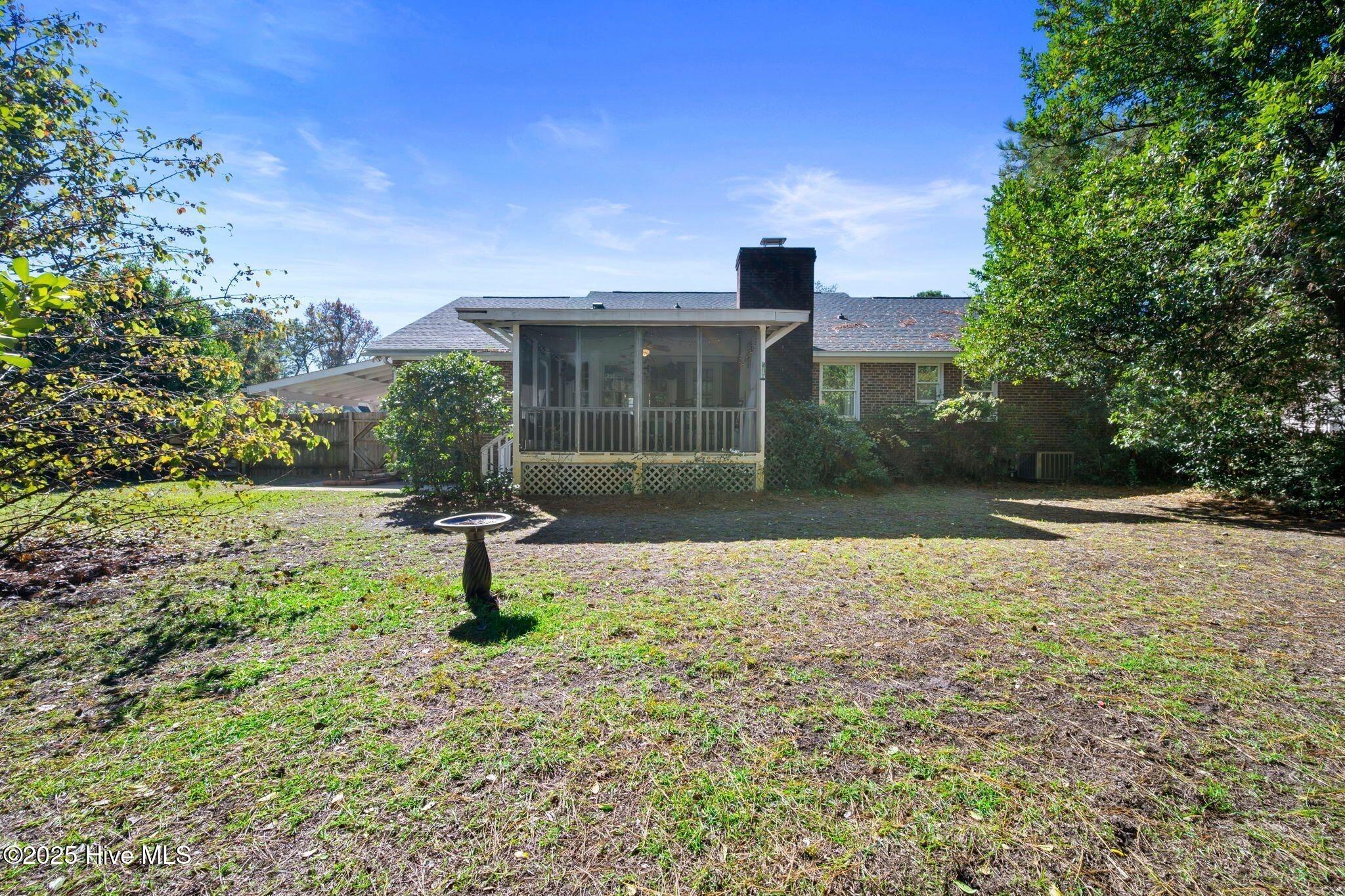 305 Pioneer Court