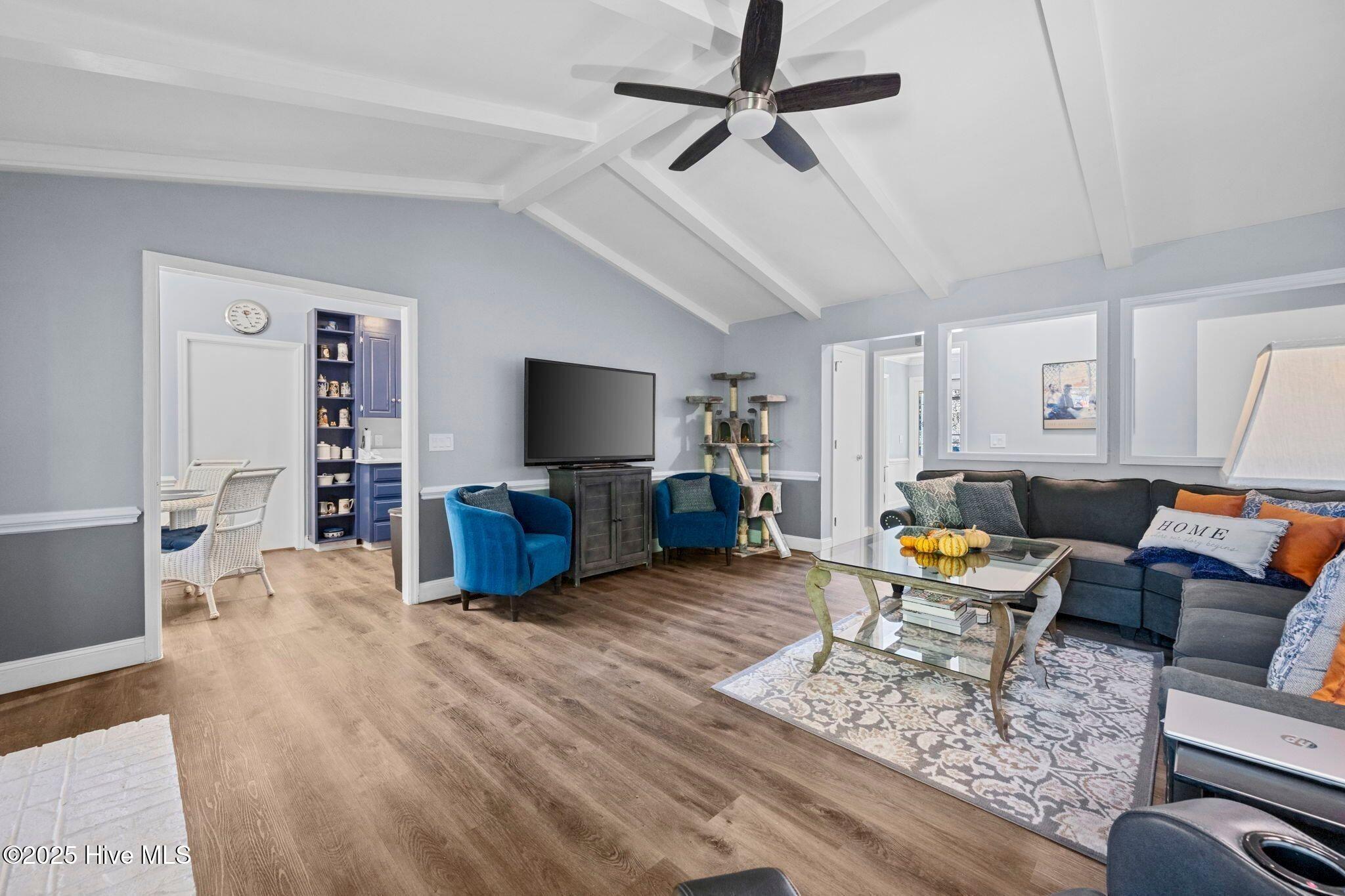 305 Pioneer Court
