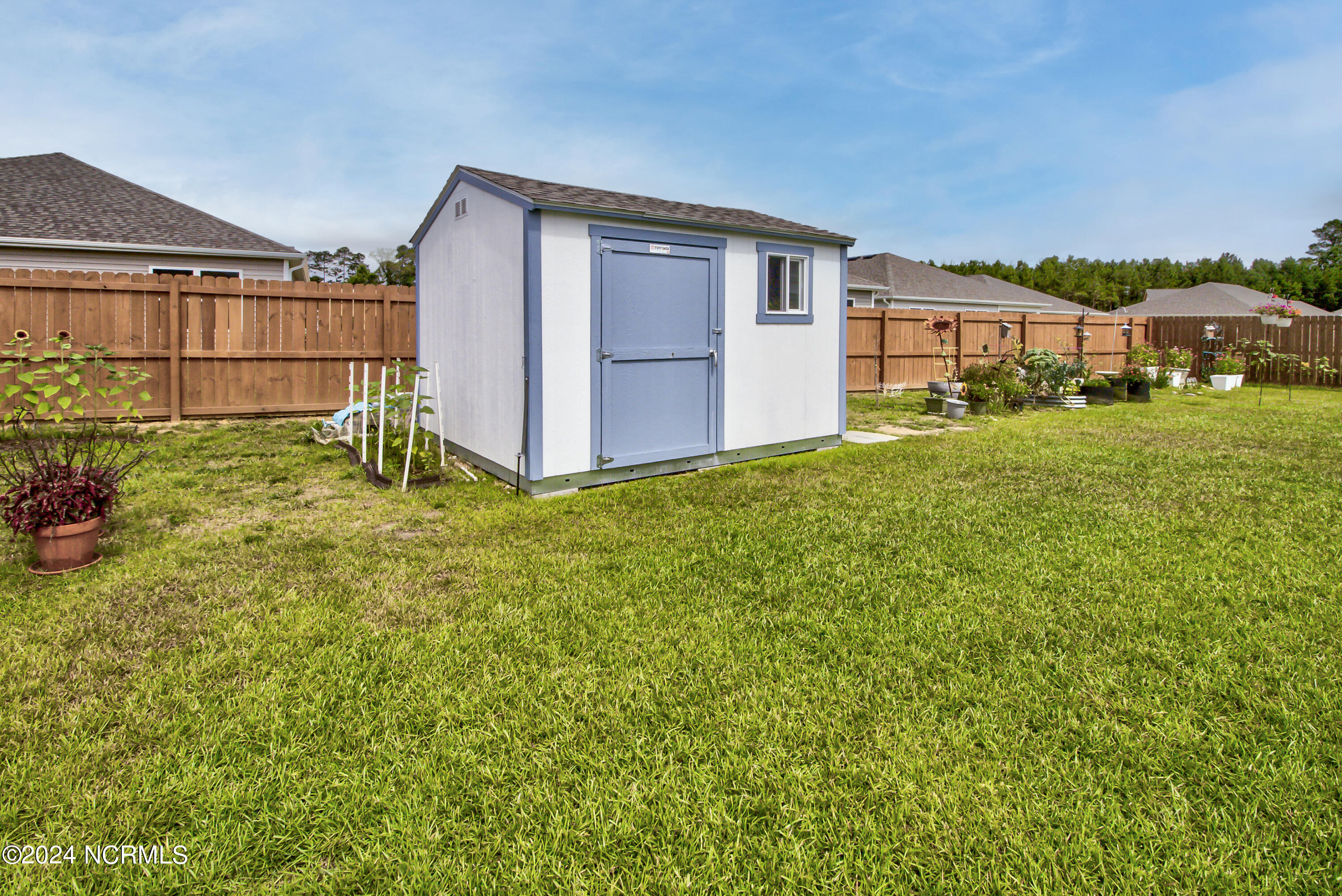 1720 Whooping Crane Drive NE