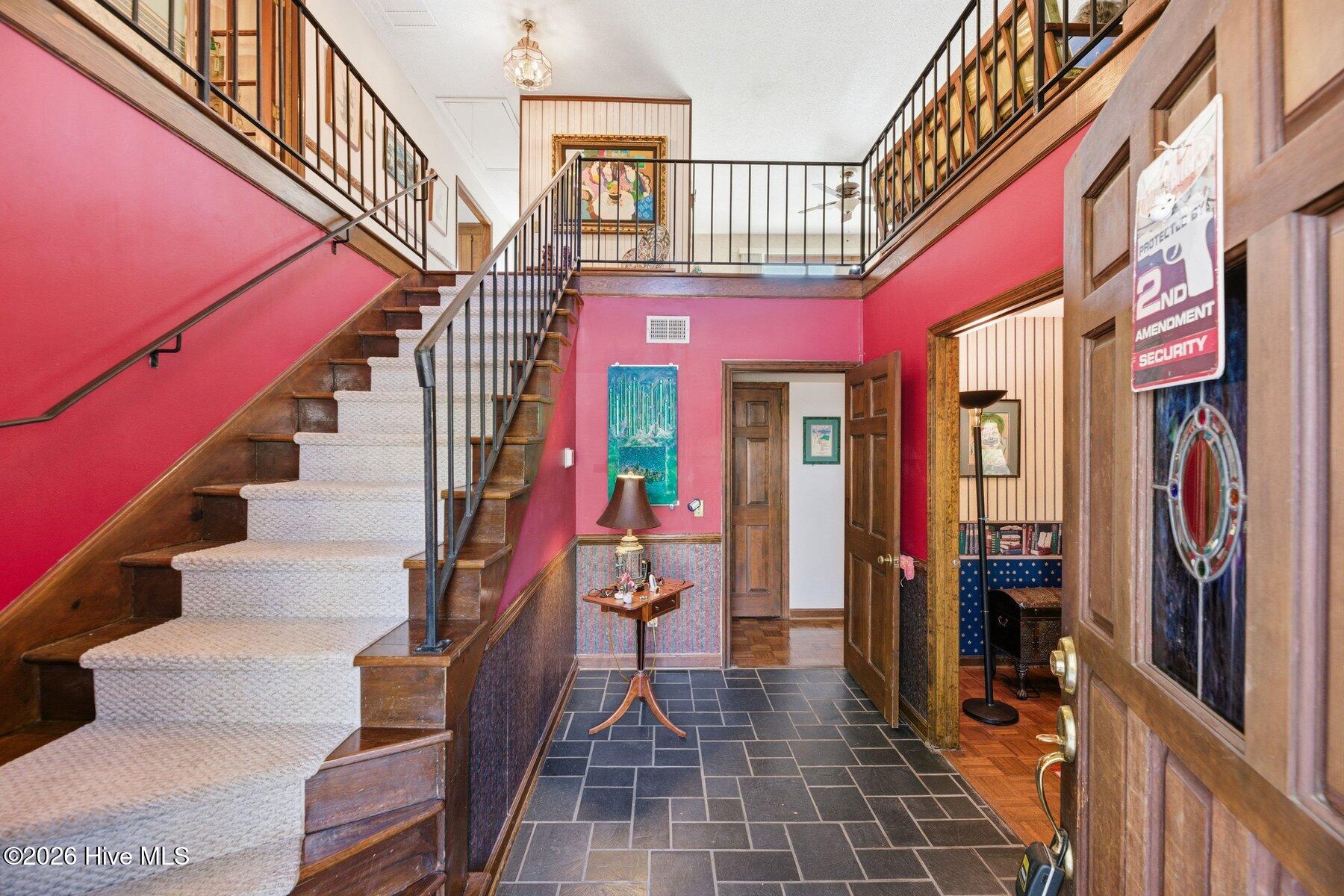 130 Cliffside Drive