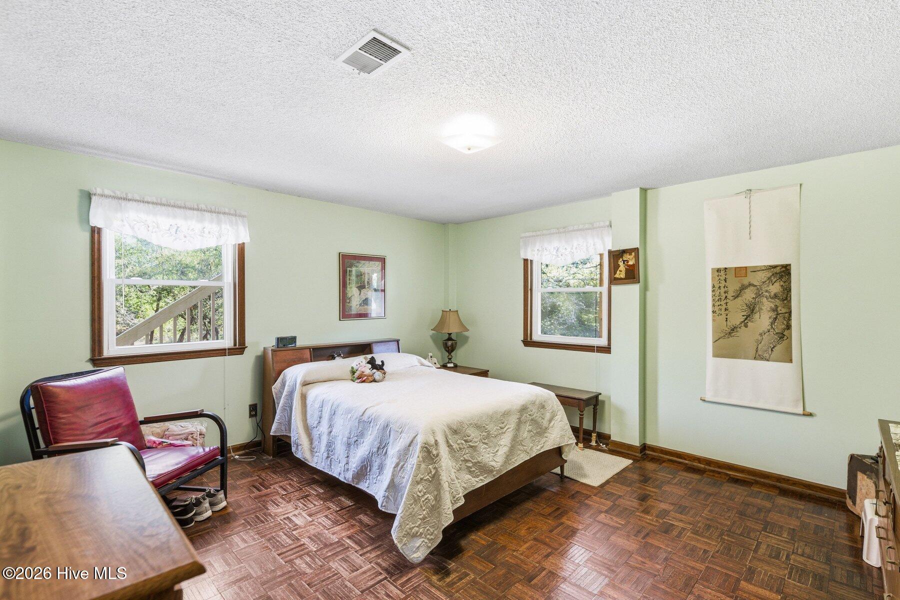 130 Cliffside Drive