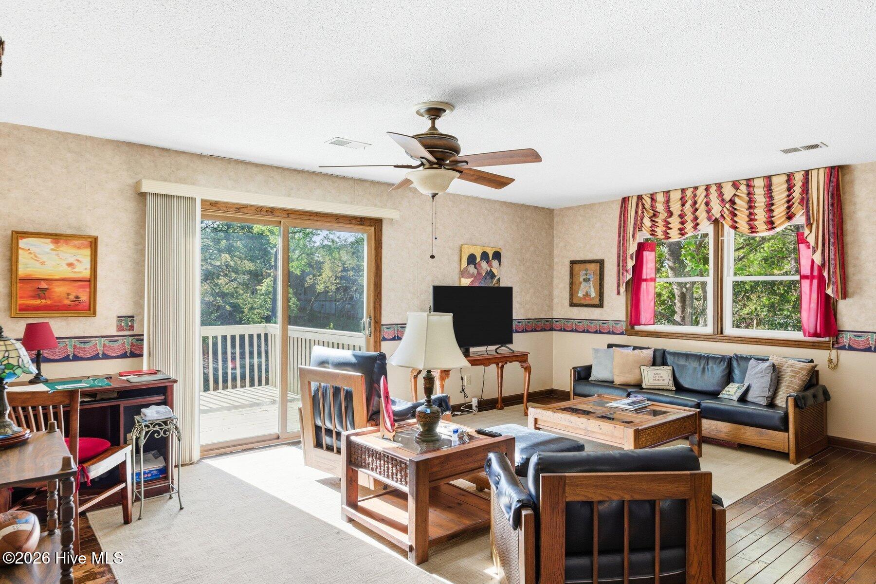 130 Cliffside Drive