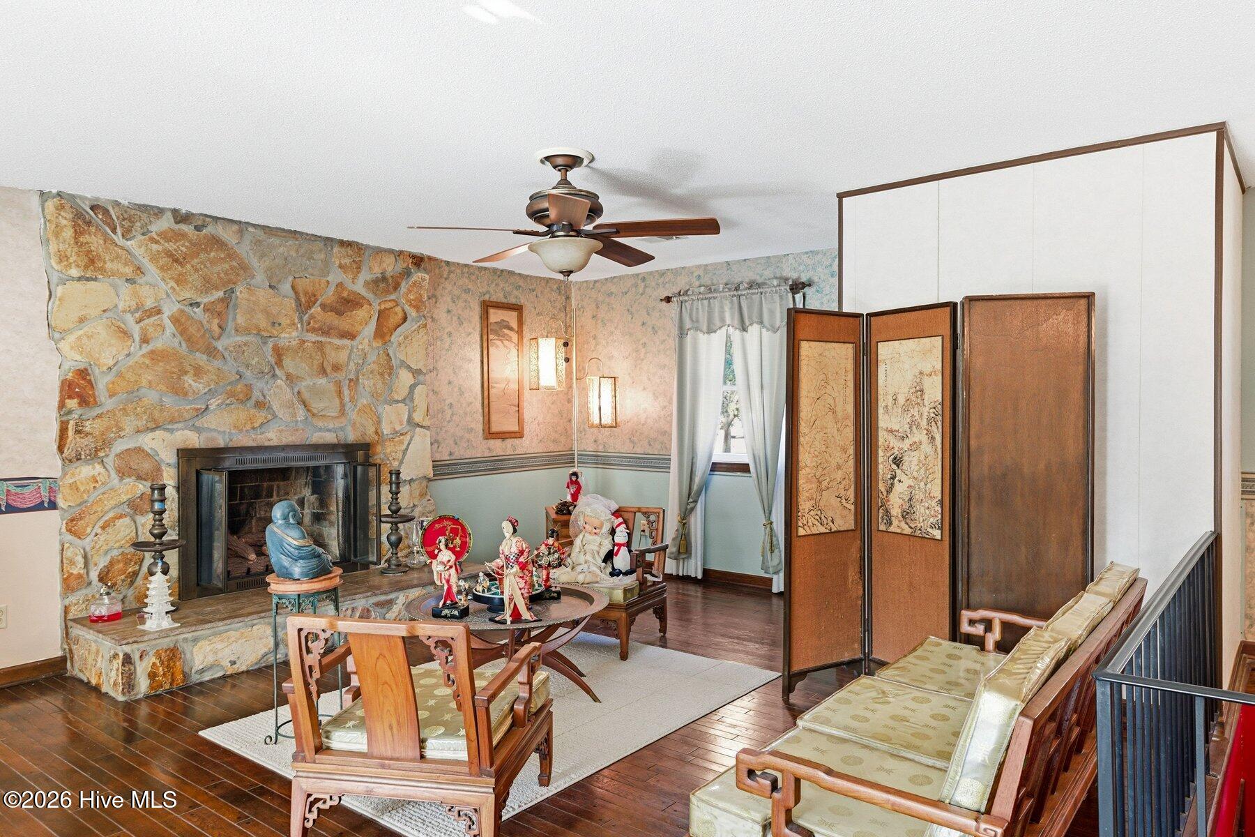 130 Cliffside Drive