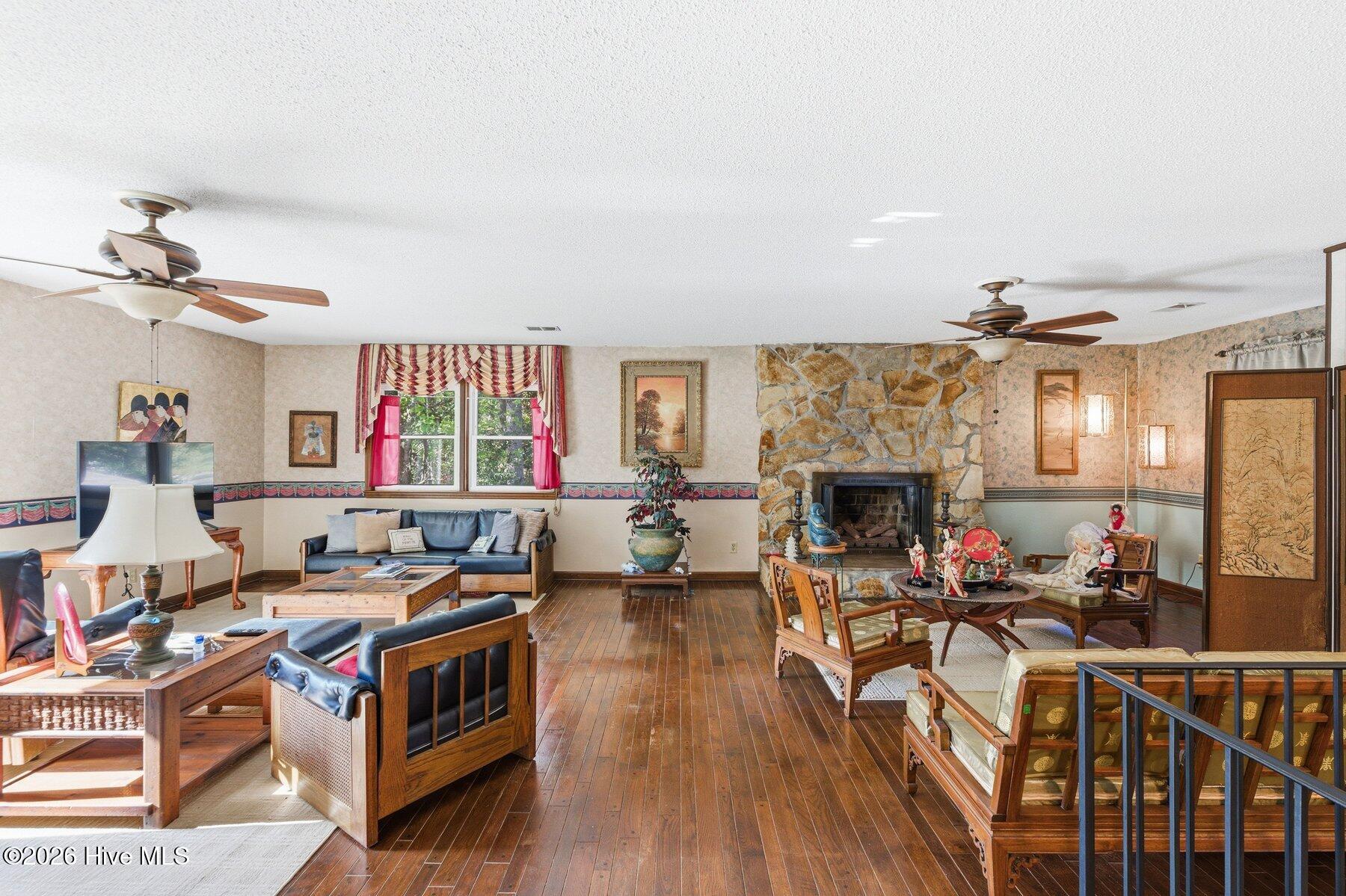 130 Cliffside Drive