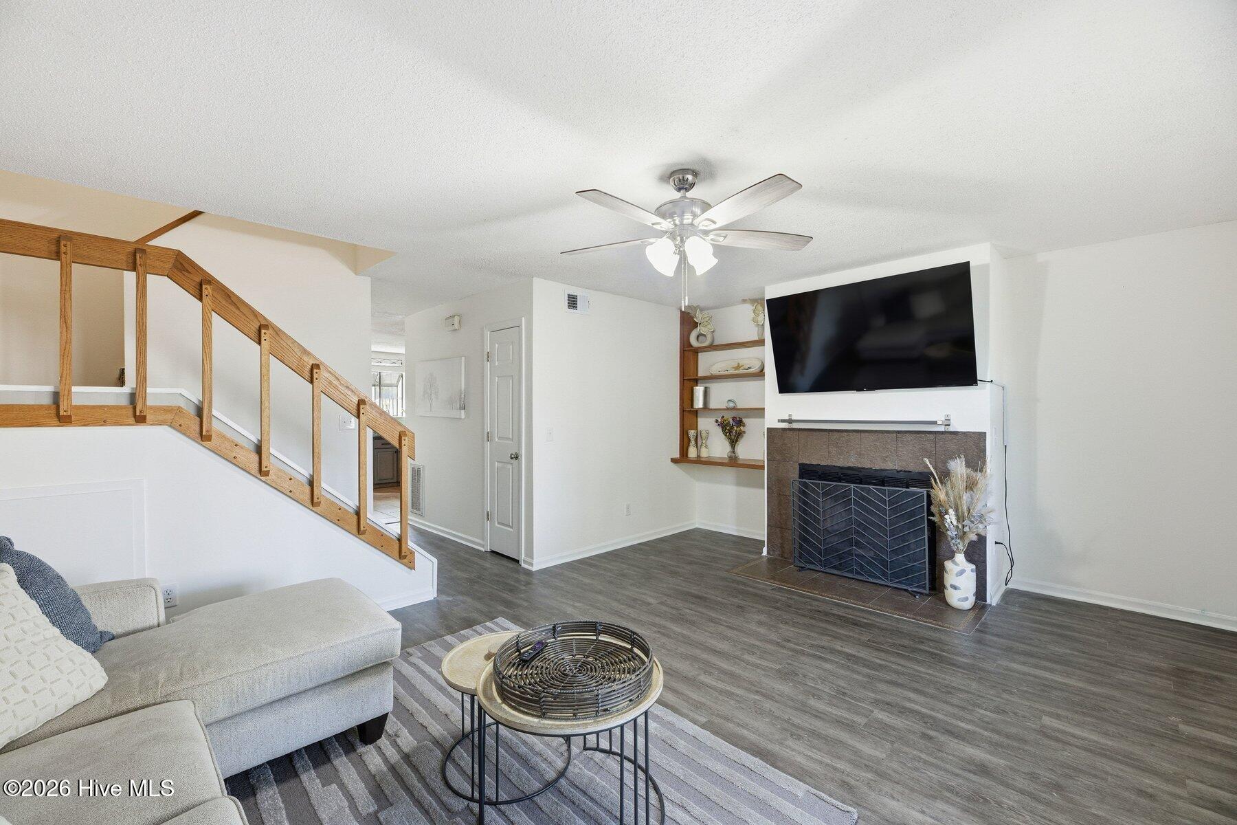 430 Cobblestone Drive