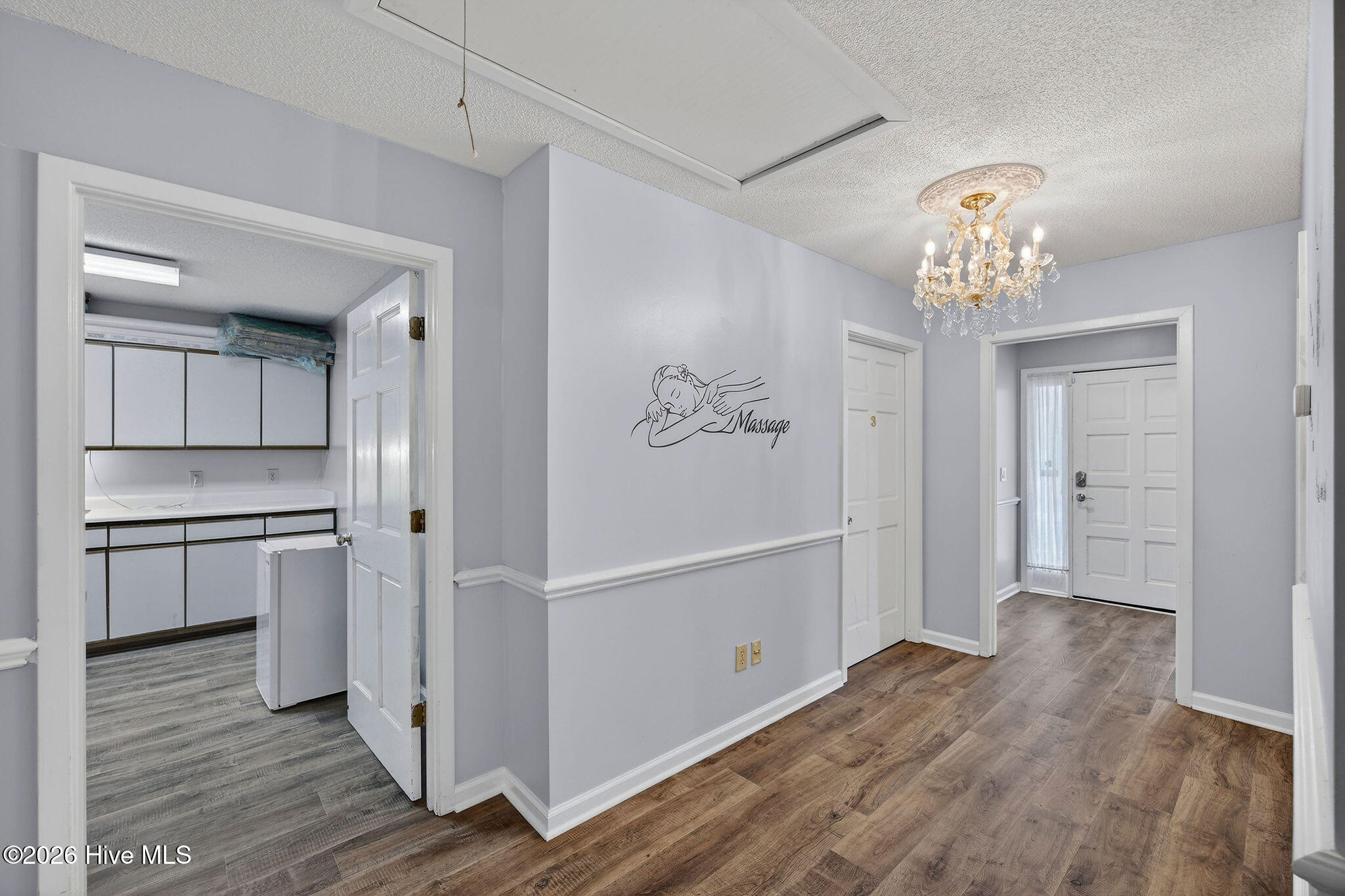 108 N Kerr Avenue H1