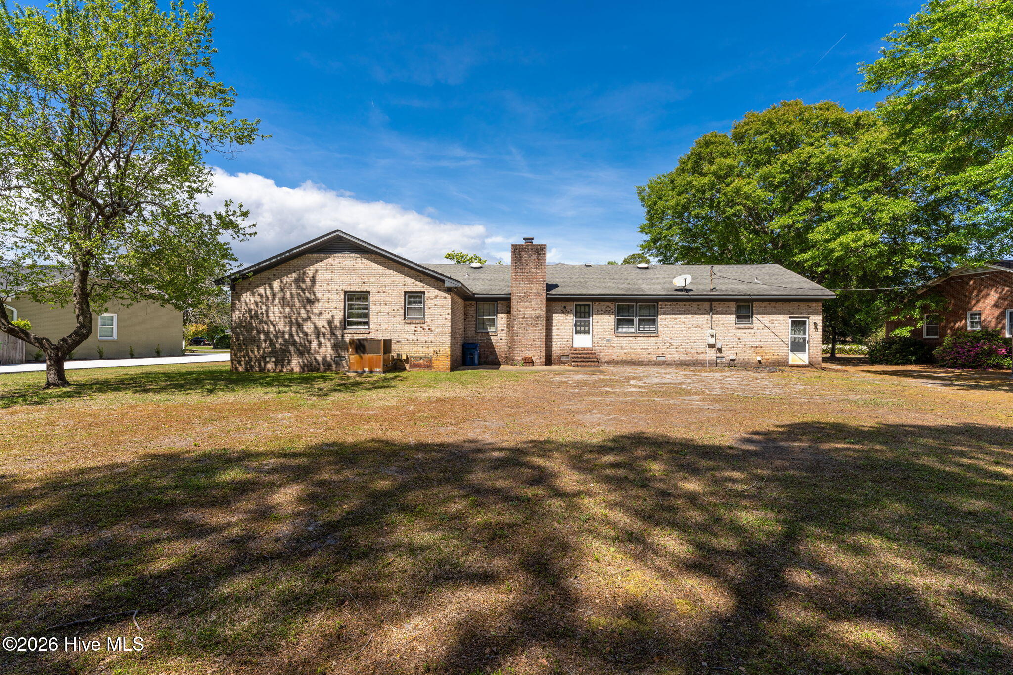 913 Robert E Lee Drive