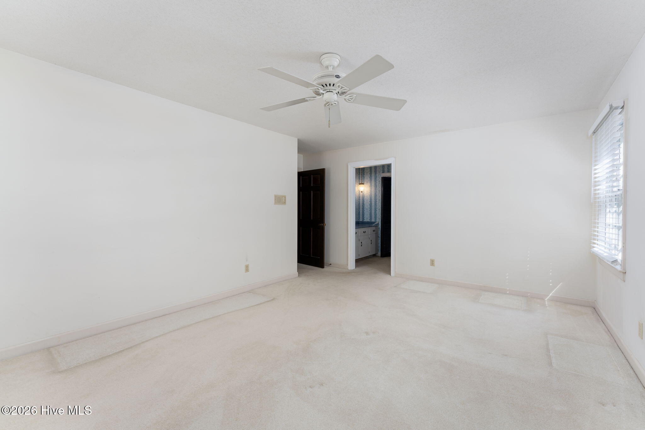 913 Robert E Lee Drive