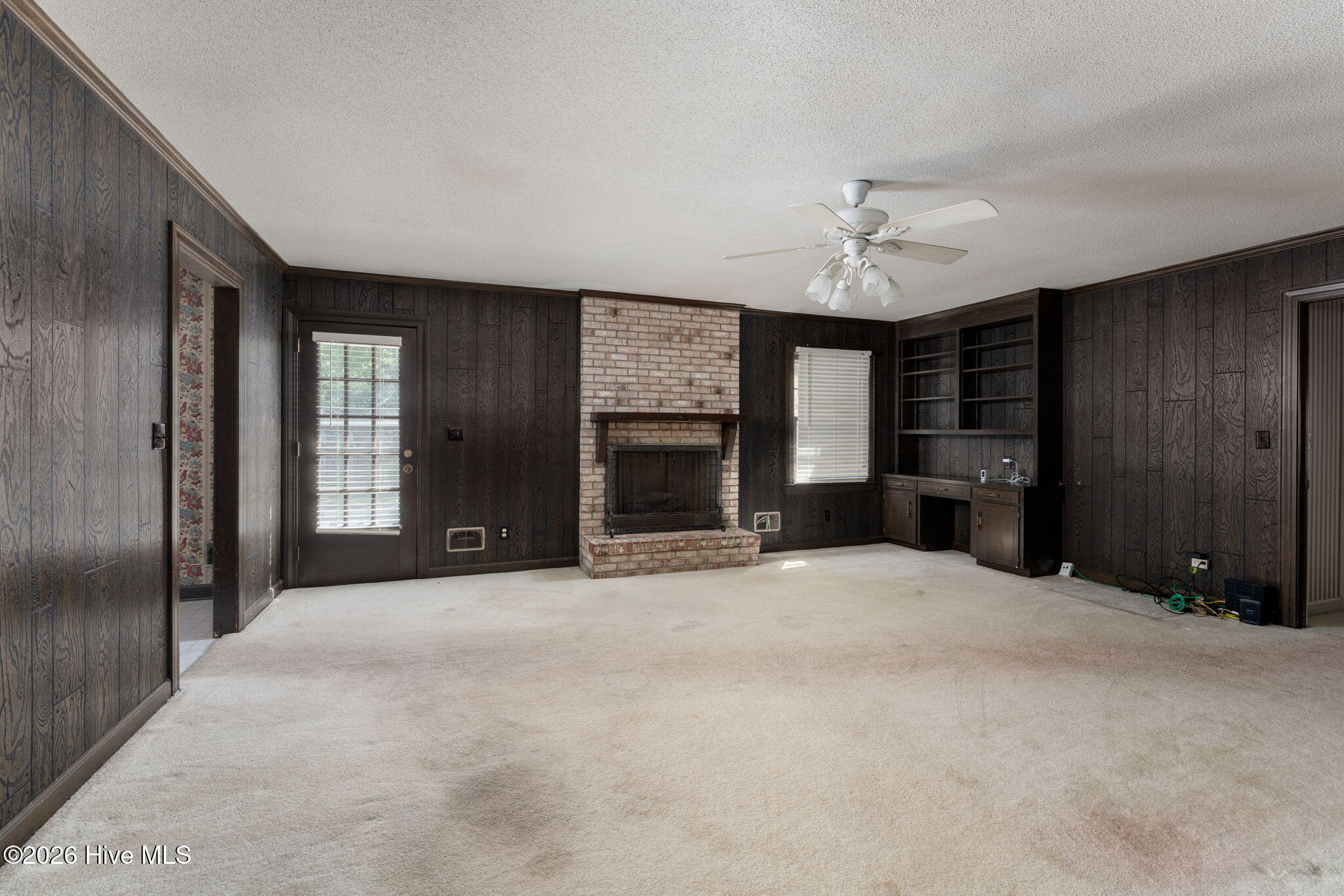 913 Robert E Lee Drive