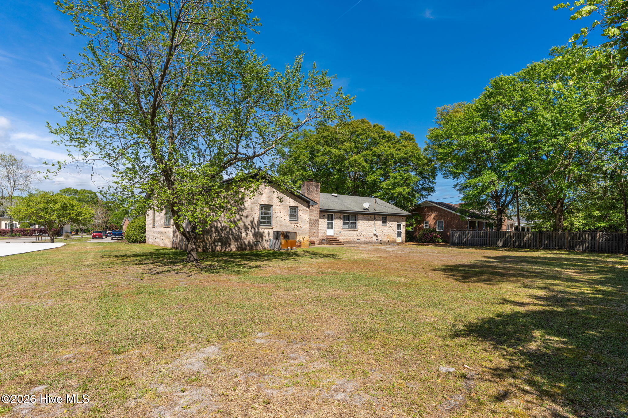 913 Robert E Lee Drive