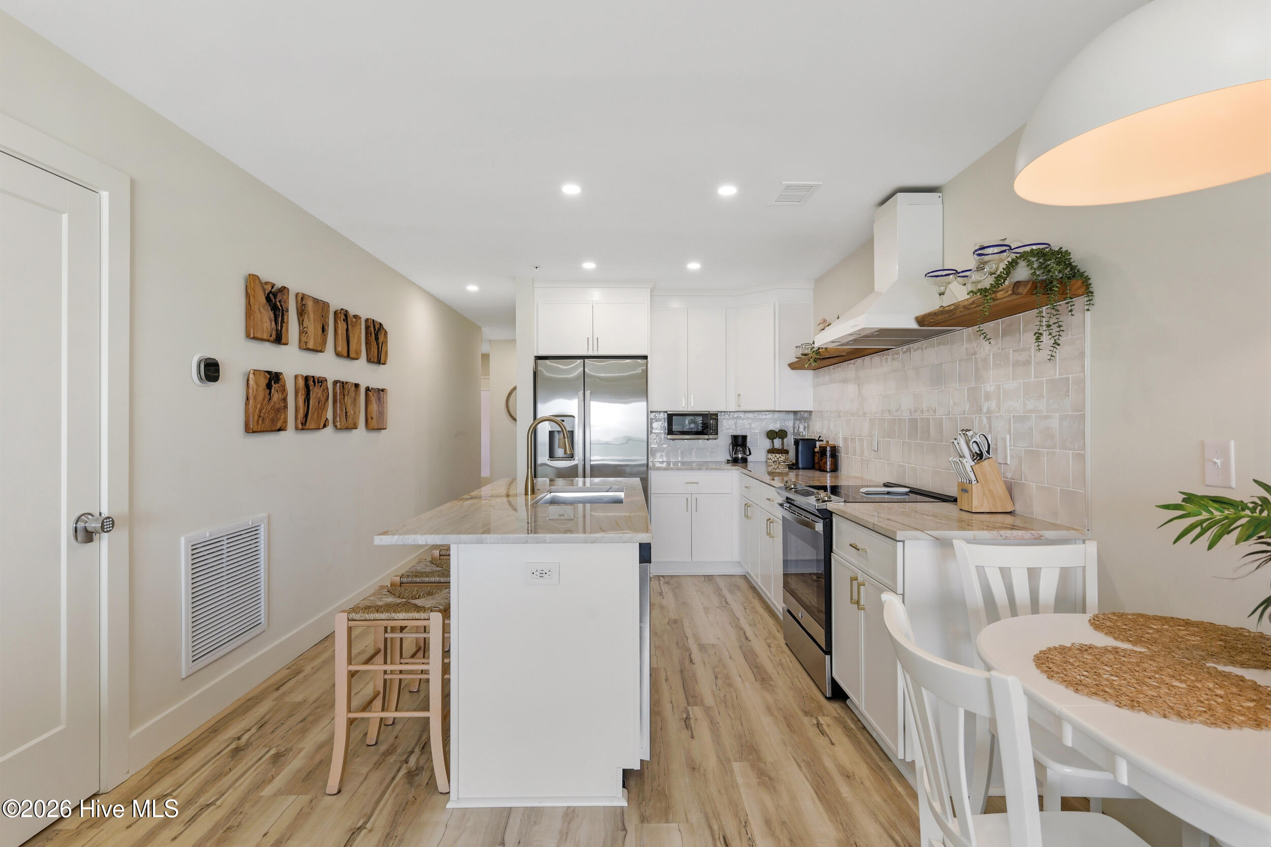 1800 Canal Drive Unit 305