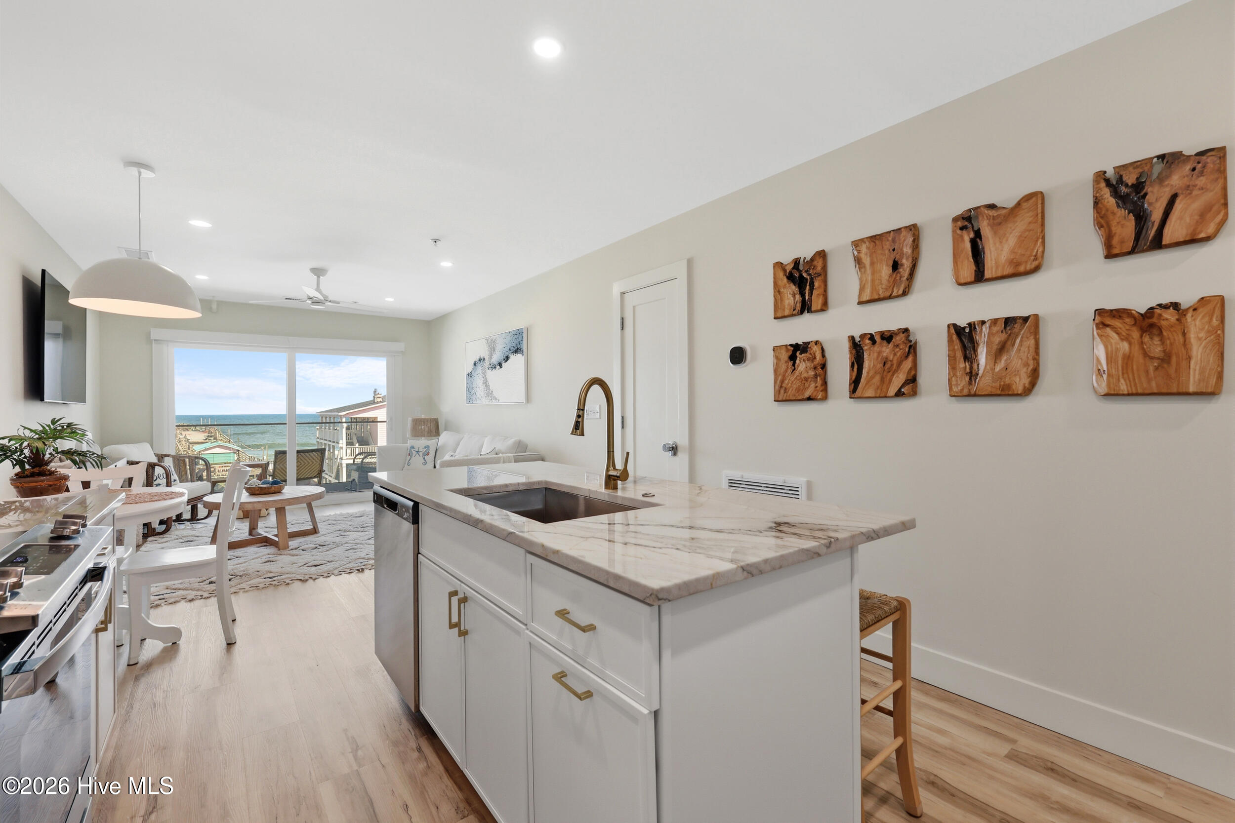1800 Canal Drive Unit 305