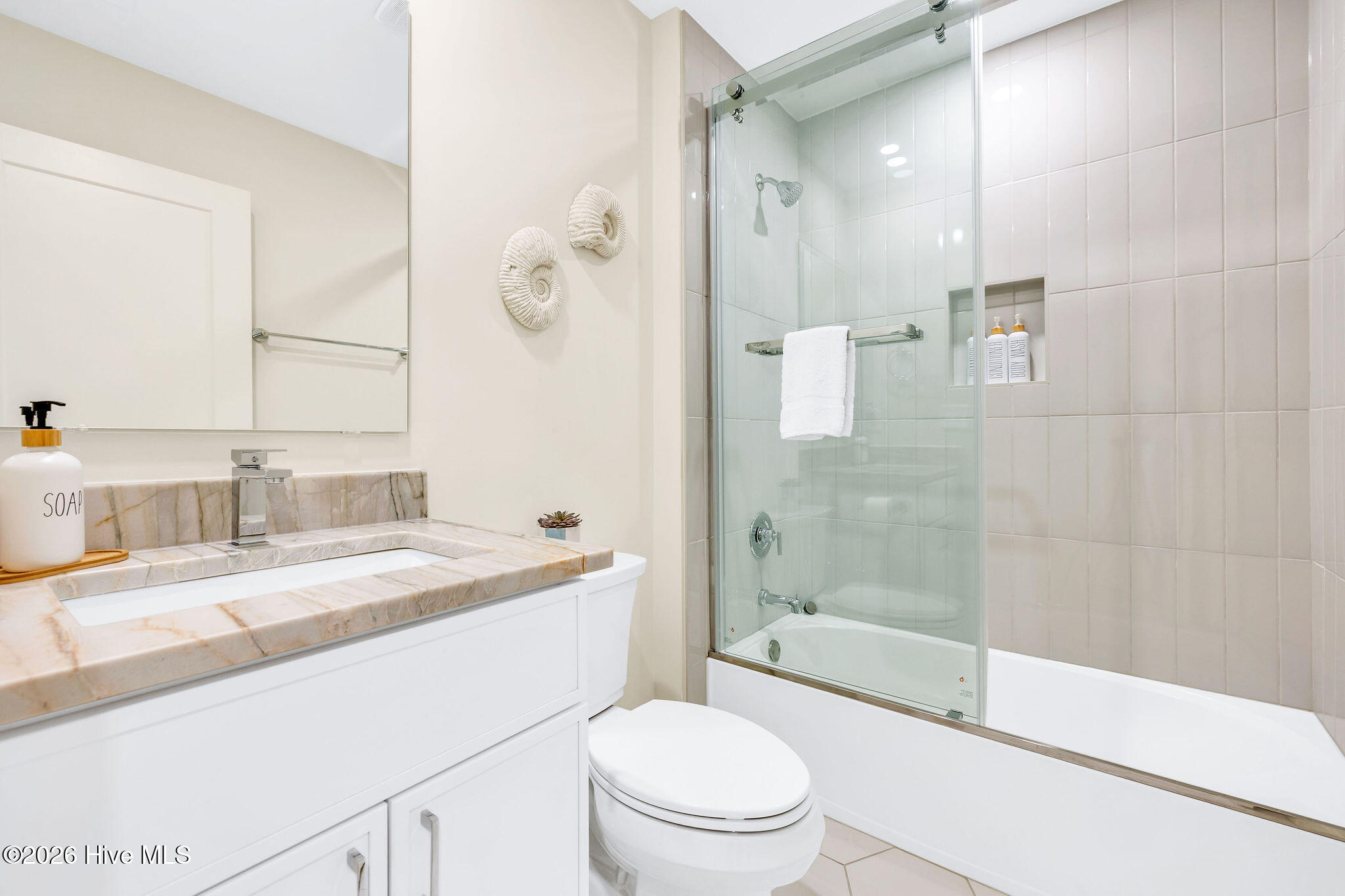 1800 Canal Drive Unit 305