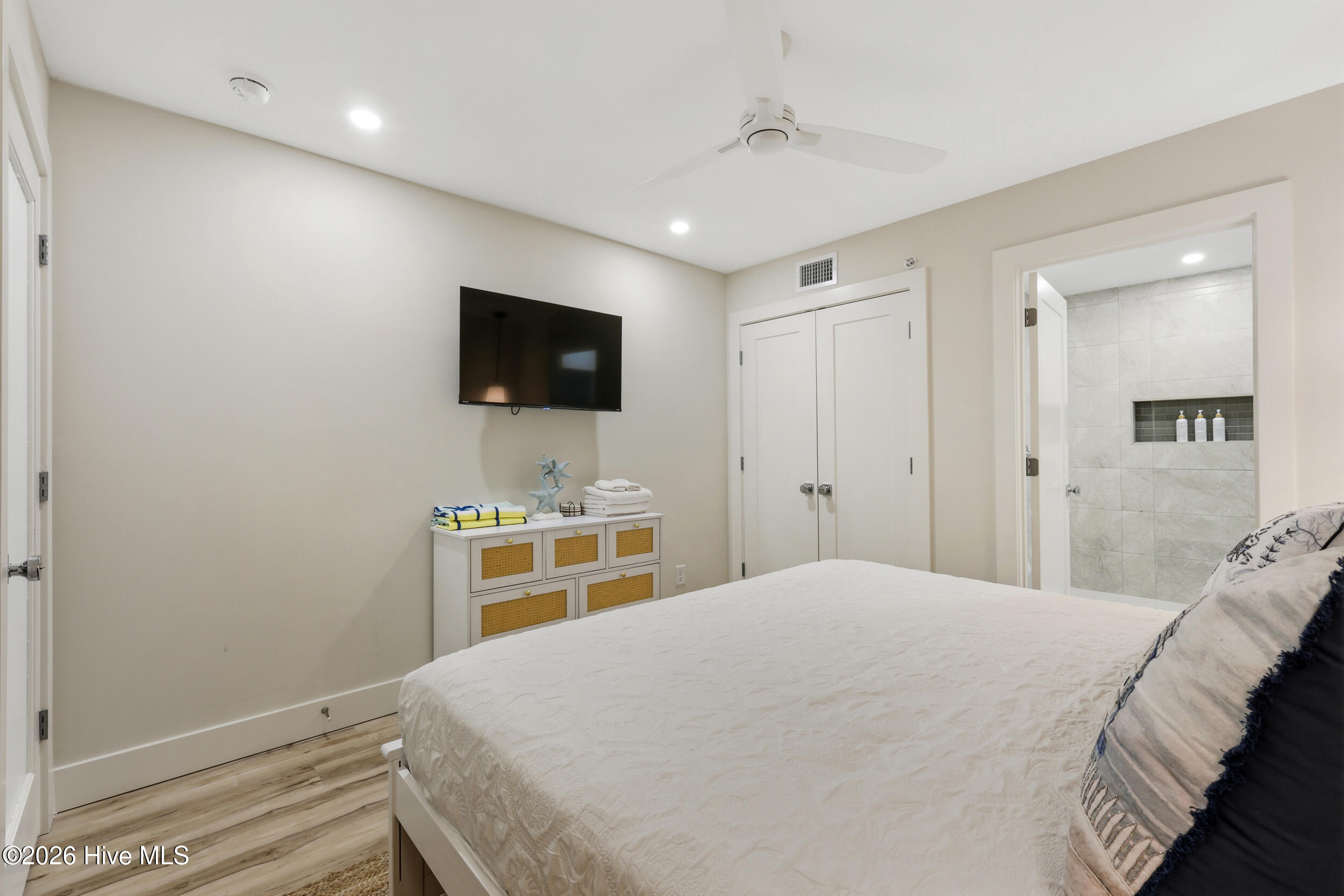 1800 Canal Drive Unit 305