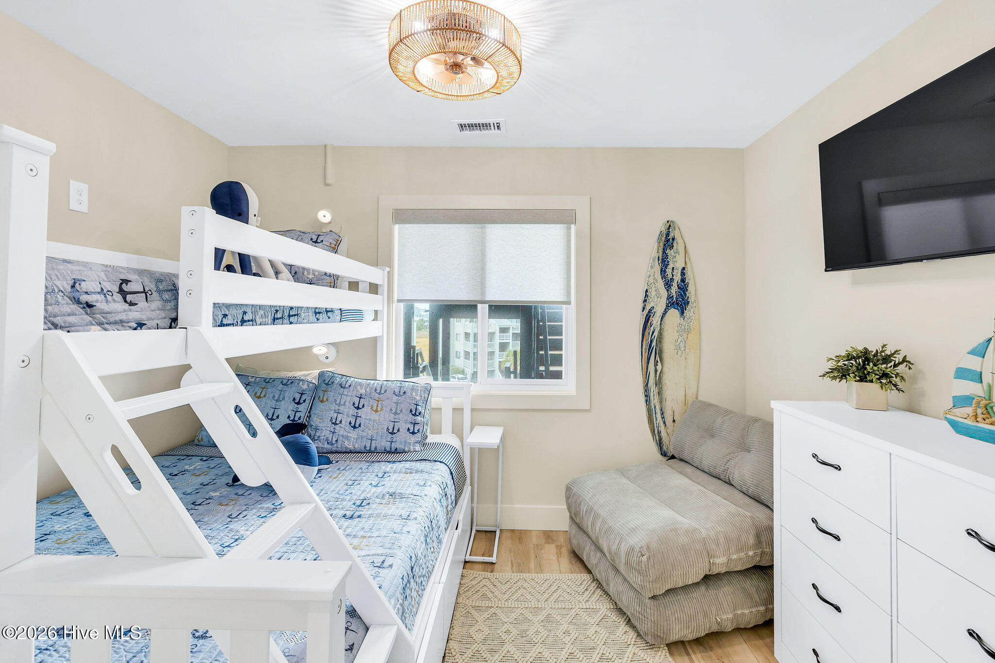 1800 Canal Drive Unit 305