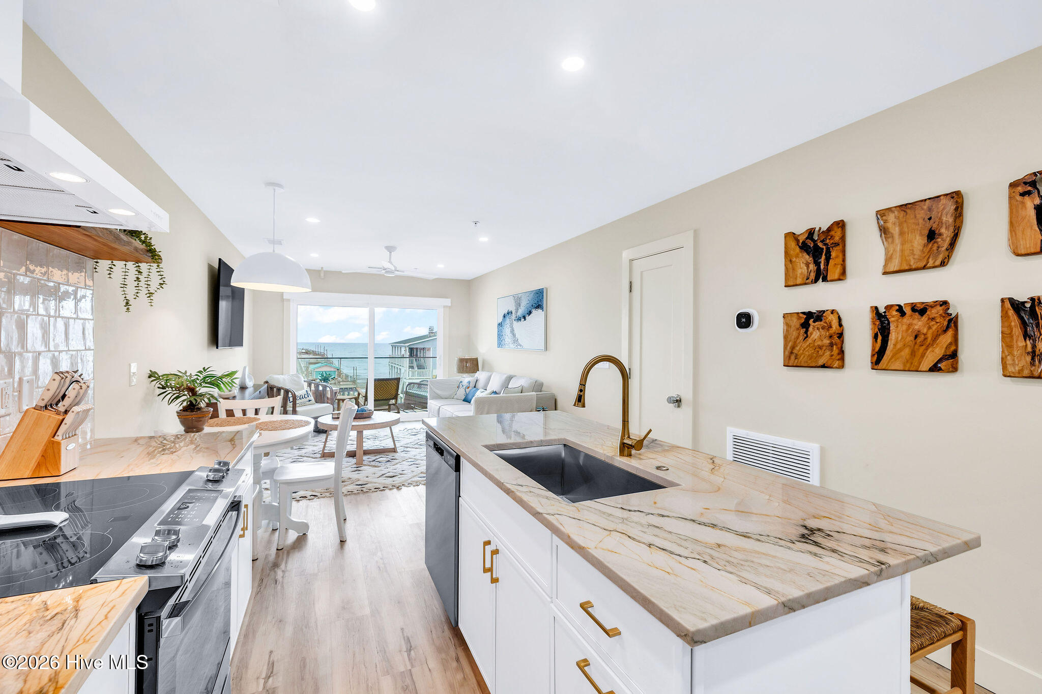 1800 Canal Drive Unit 305